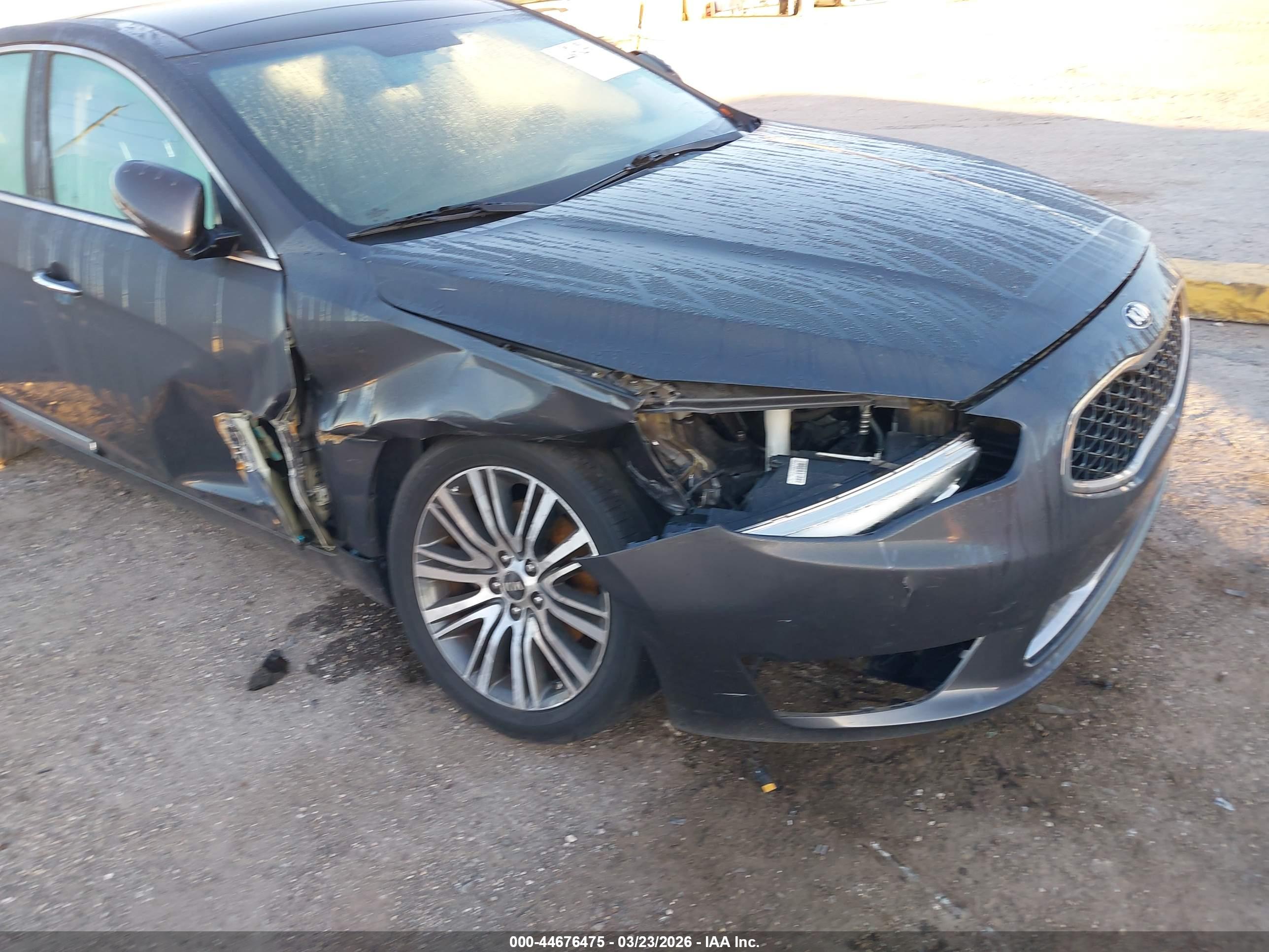 KIA CADENZA image 6