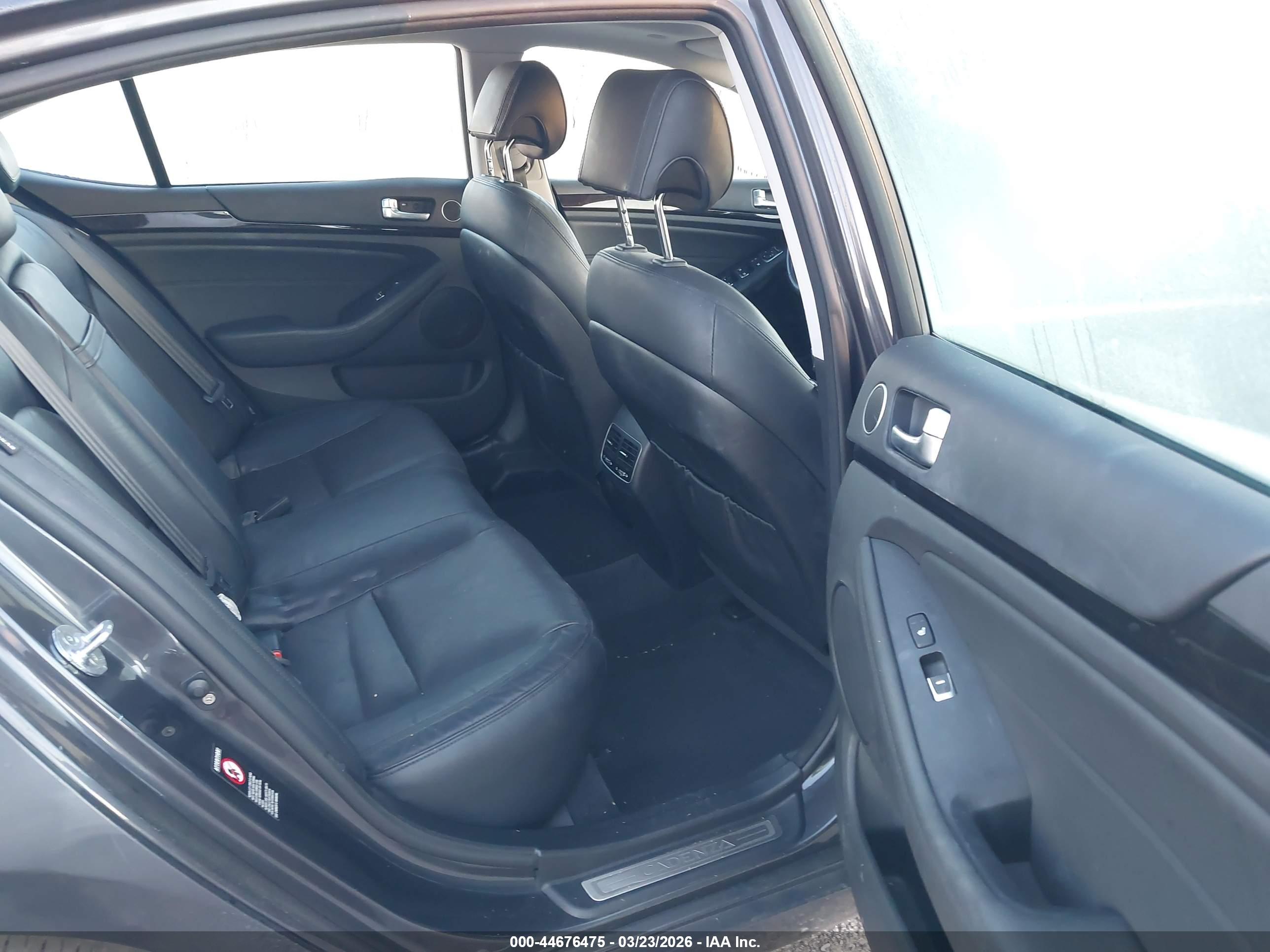 KIA CADENZA image 8