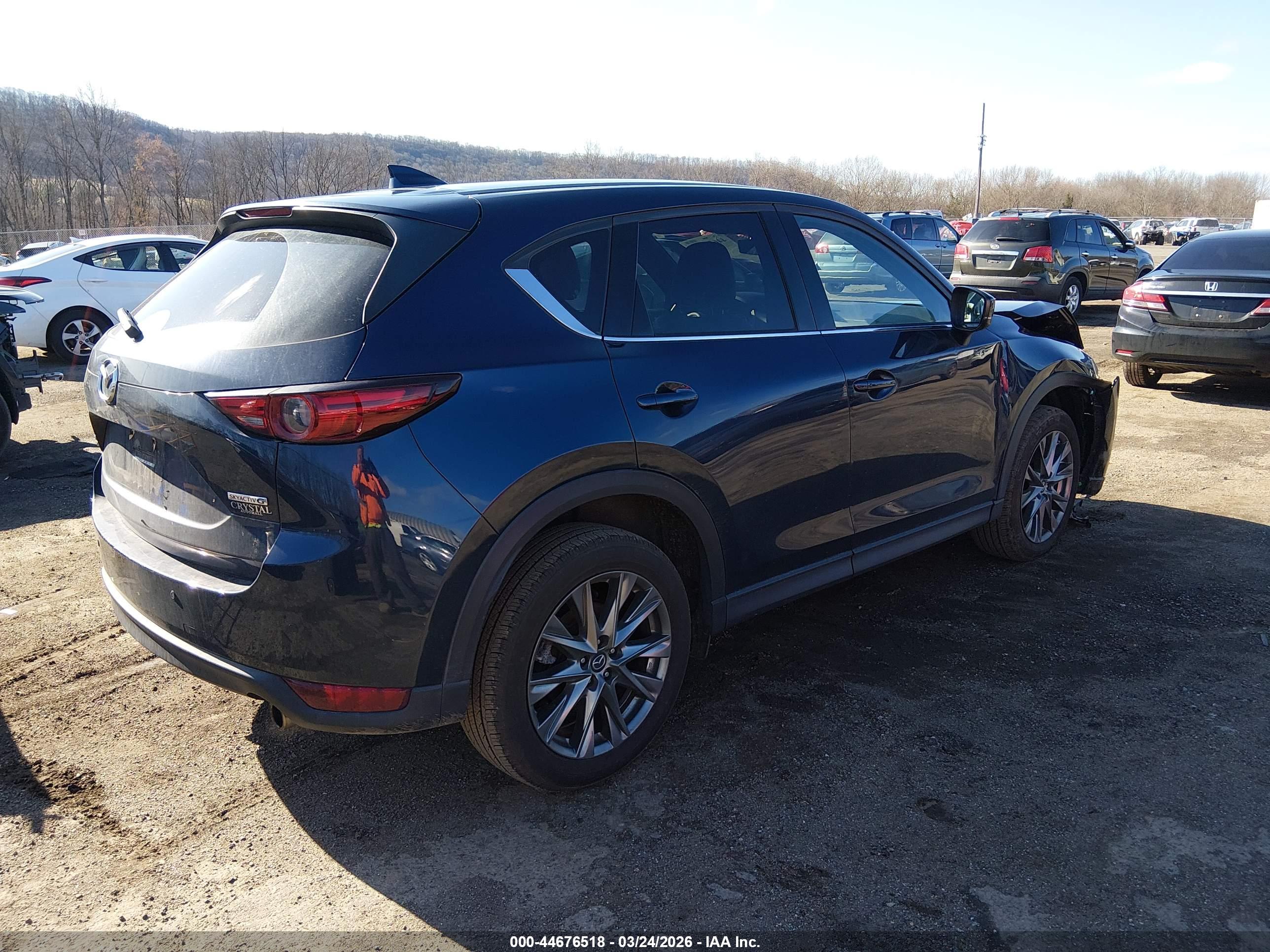 MAZDA CX-5 image 4