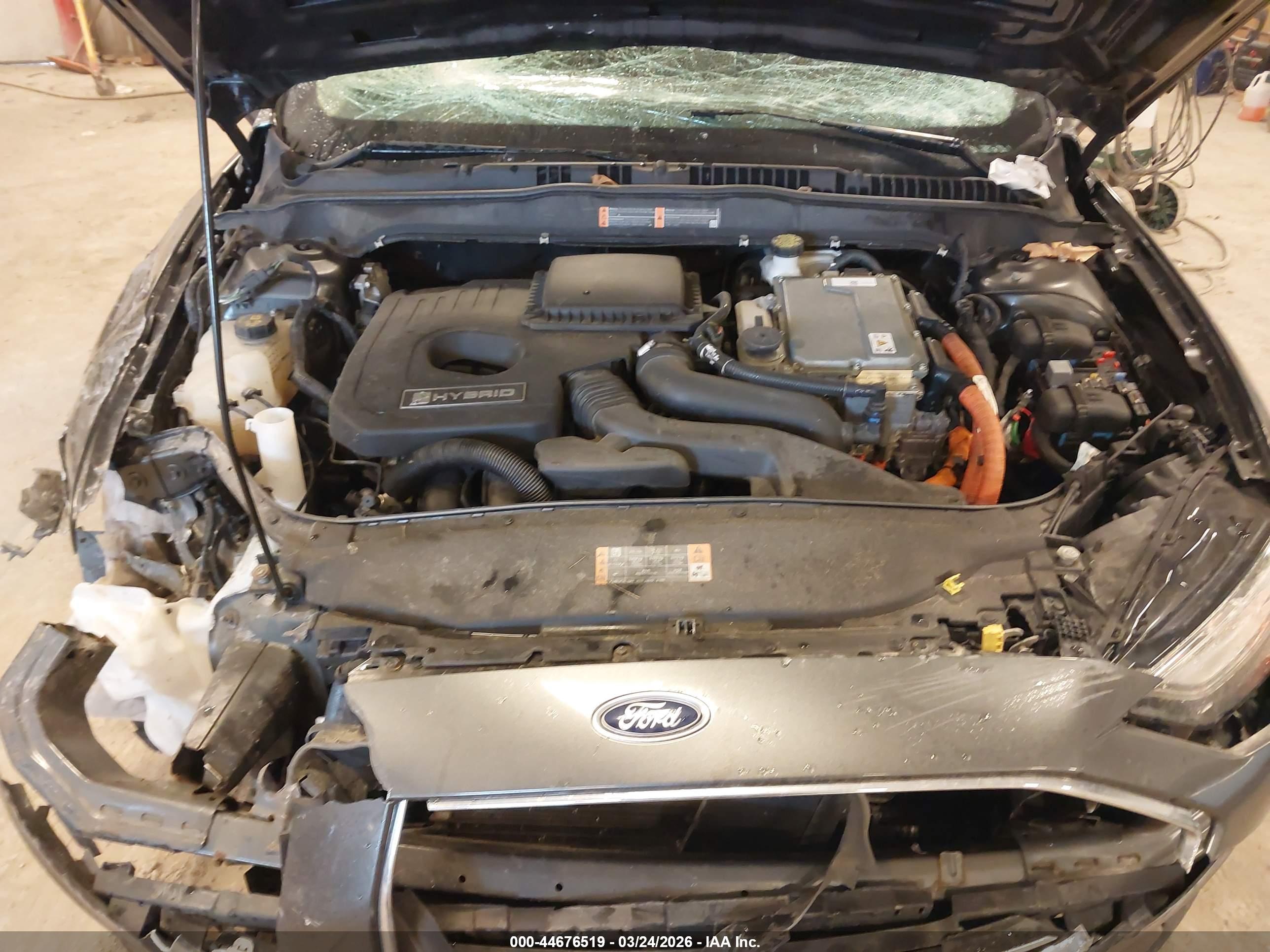 FORD FUSION image 10