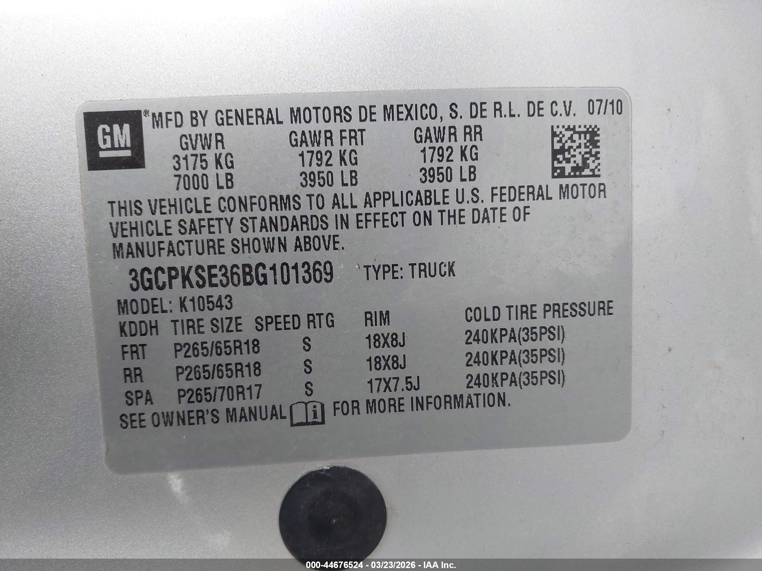 CHEVROLET SILVERADO image 9