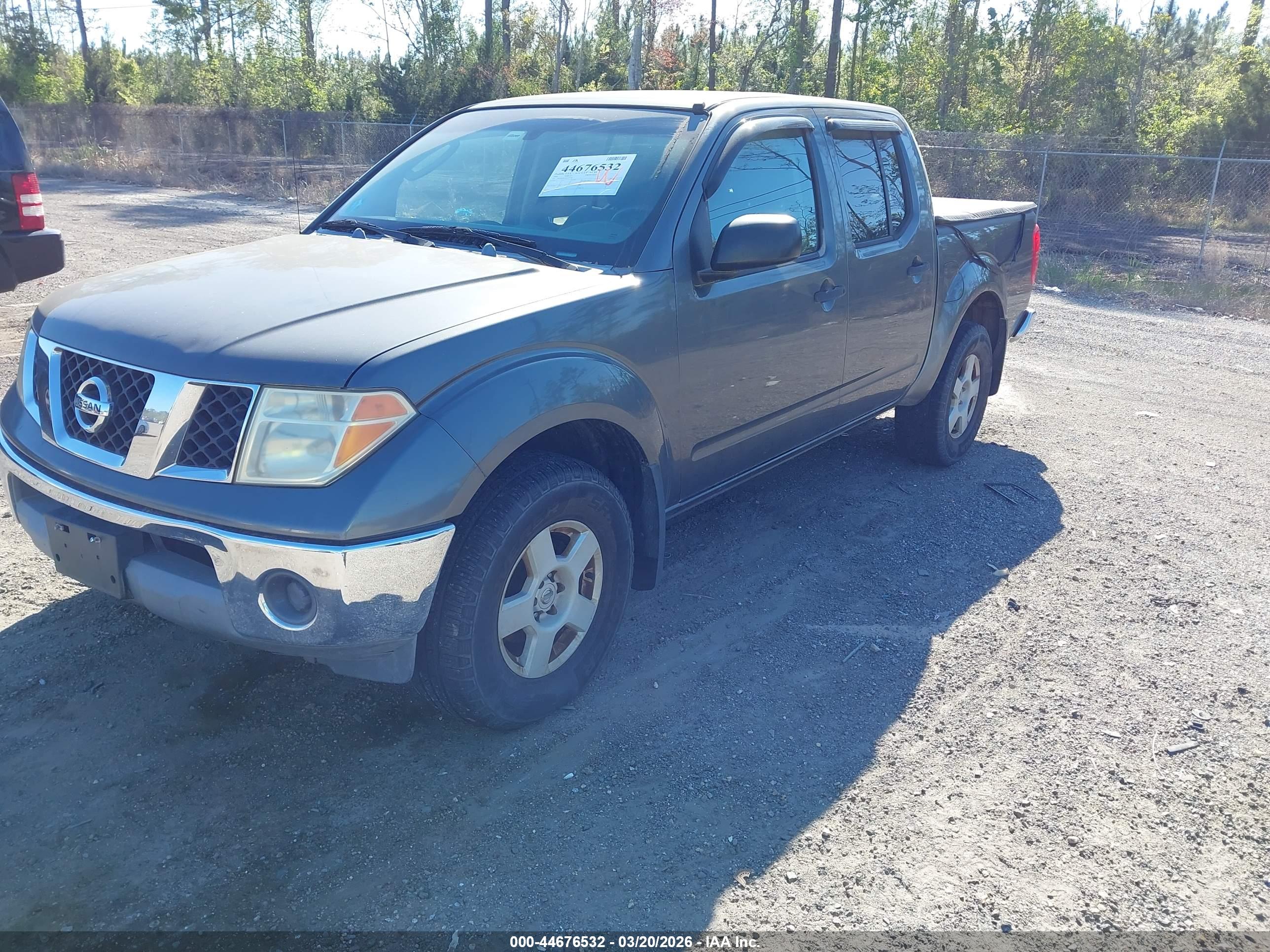 NISSAN FRONTIER image 2