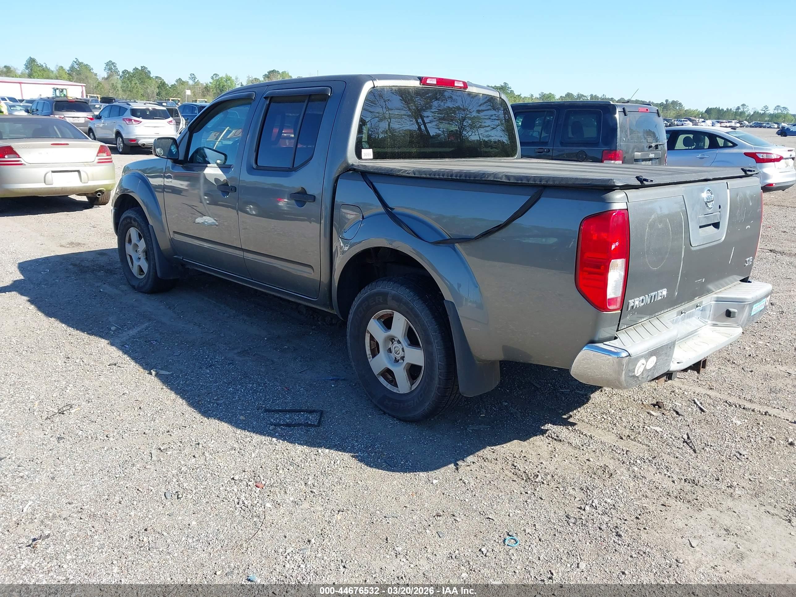 NISSAN FRONTIER image 3