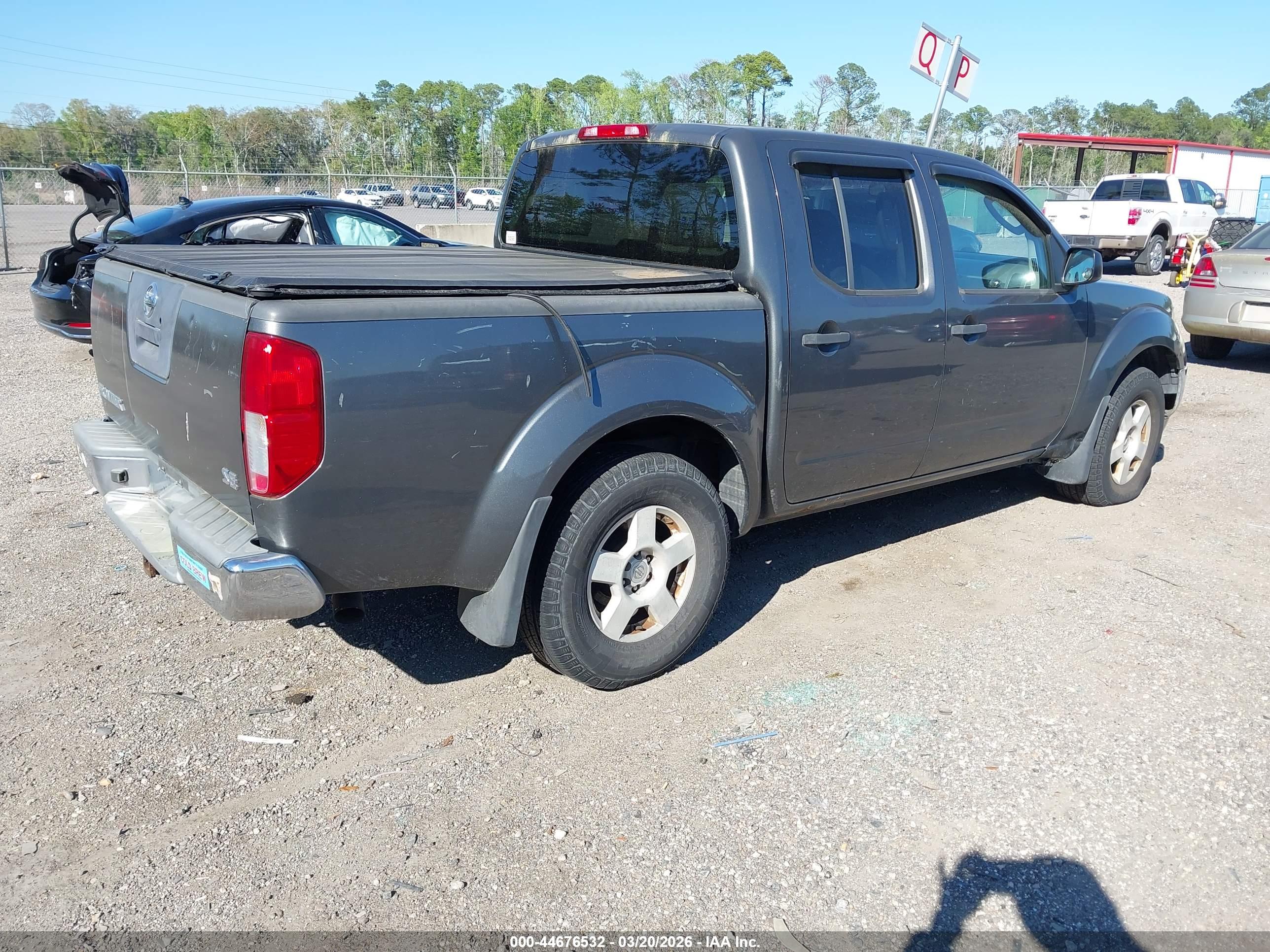 NISSAN FRONTIER image 4