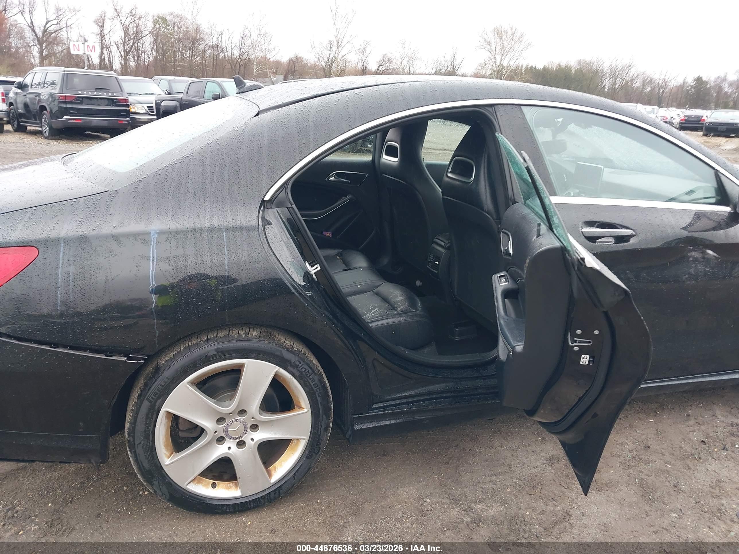 MERCEDES-BENZ CLA image 8