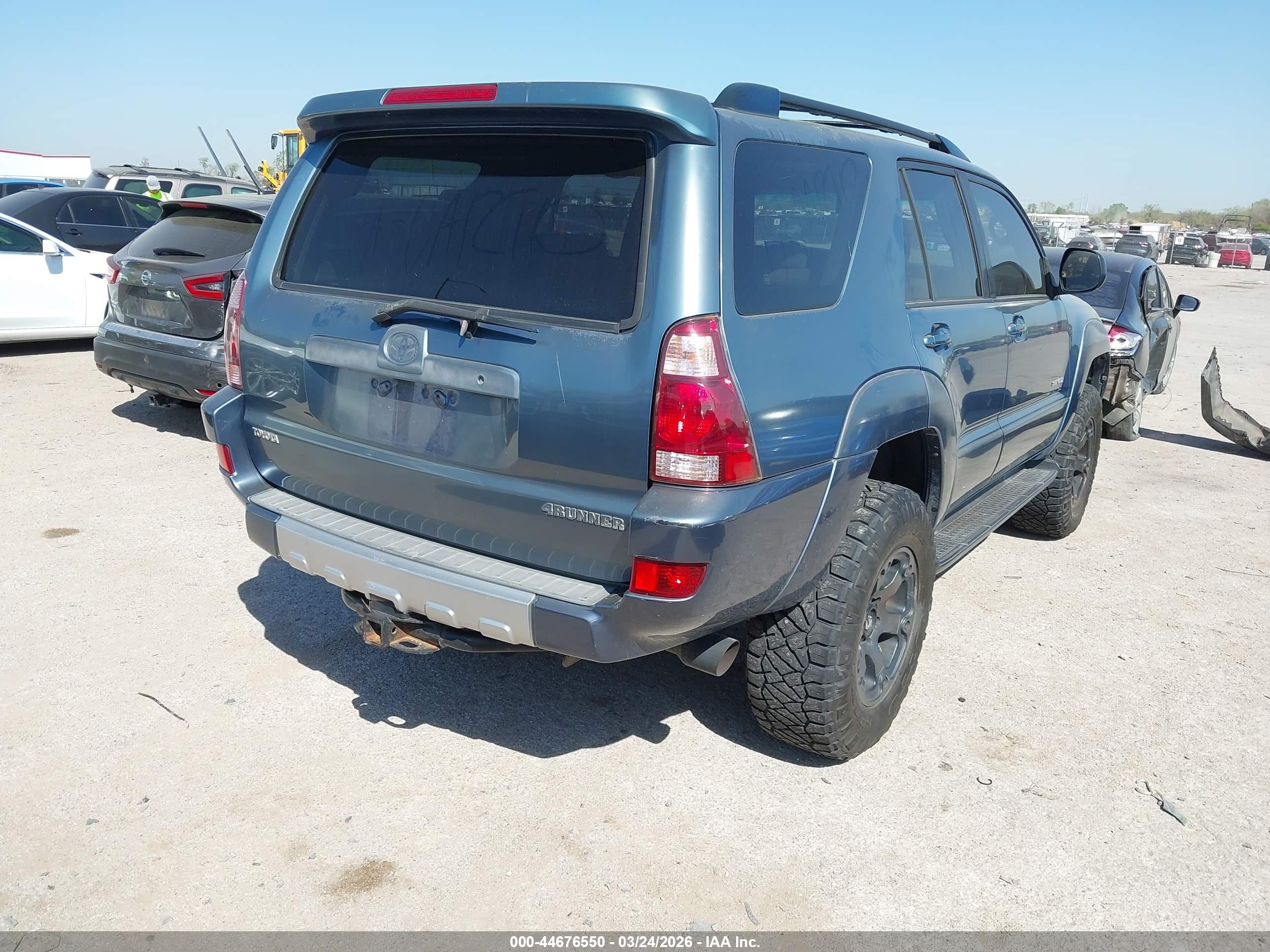 TOYOTA 4RUNNER image 4