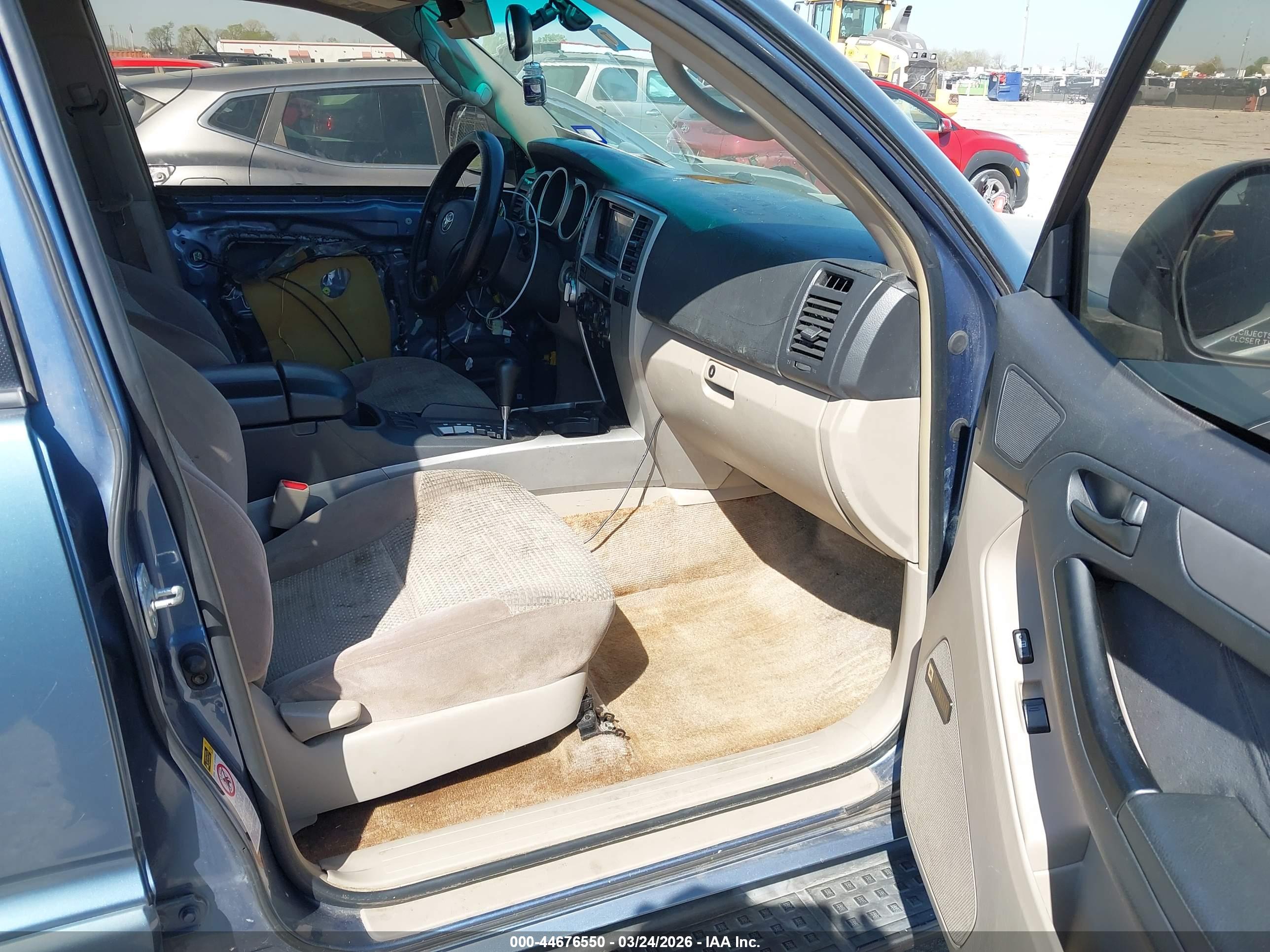 TOYOTA 4RUNNER image 5