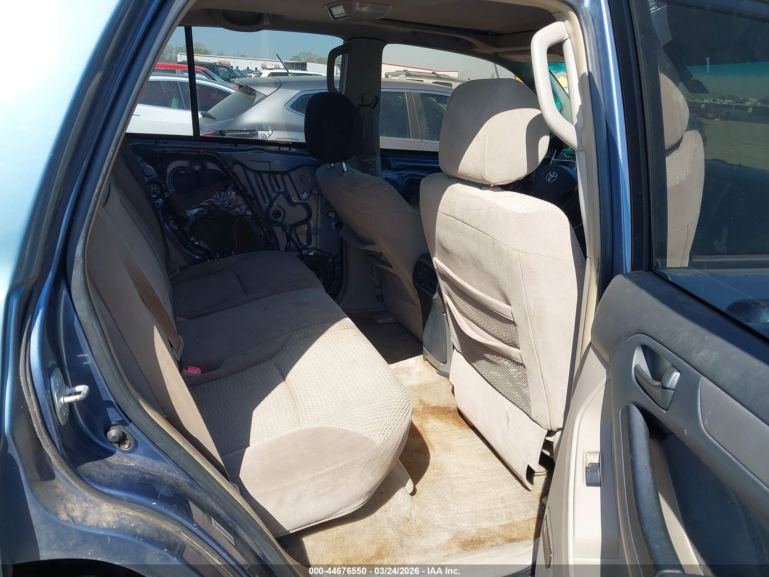 TOYOTA 4RUNNER image 8