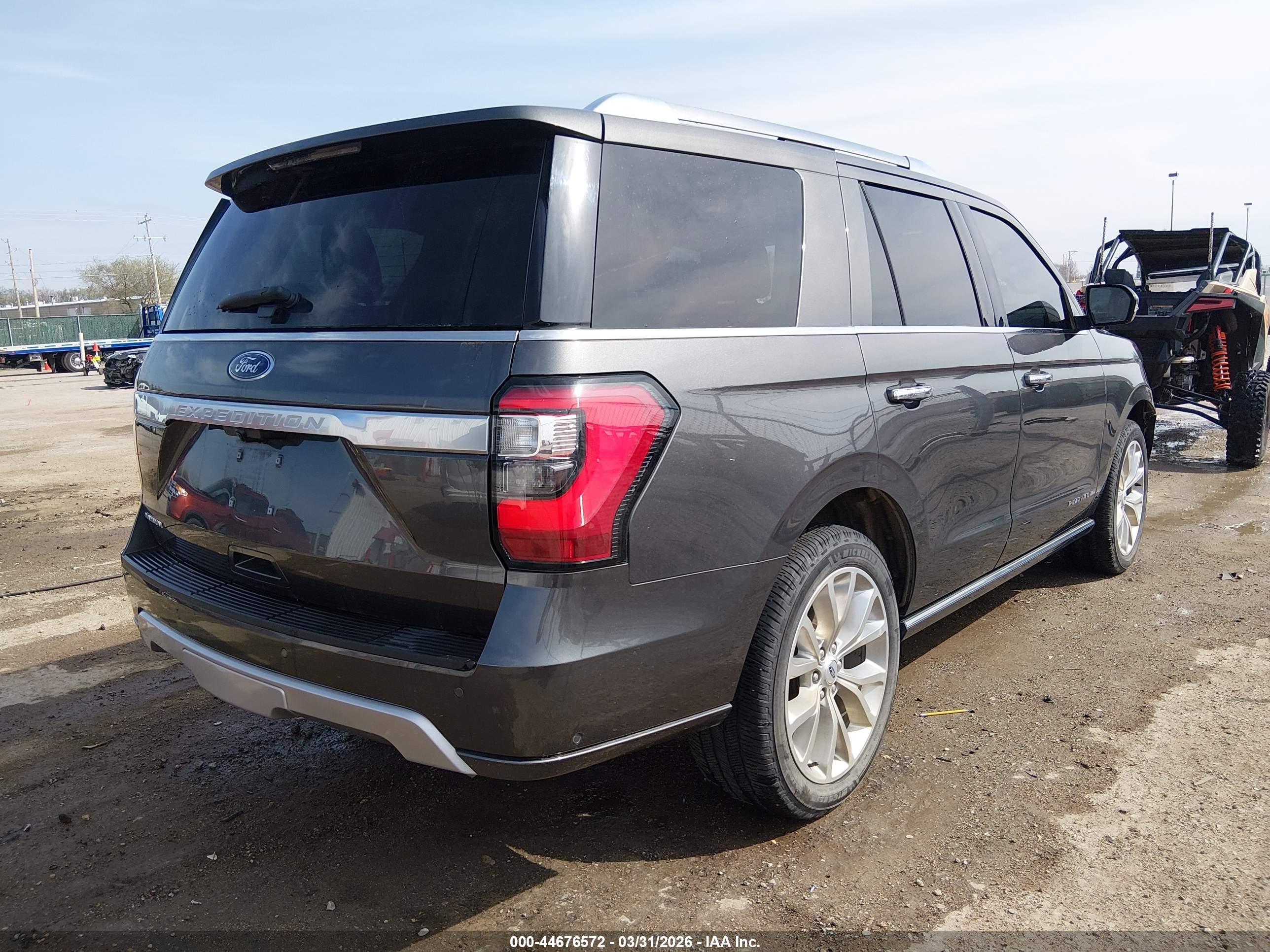 FORD EXPEDITION image 4