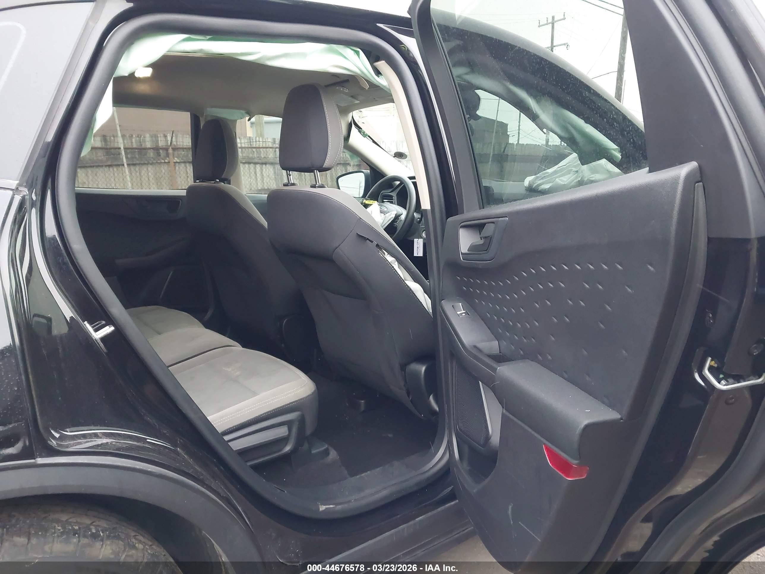 FORD ESCAPE image 8