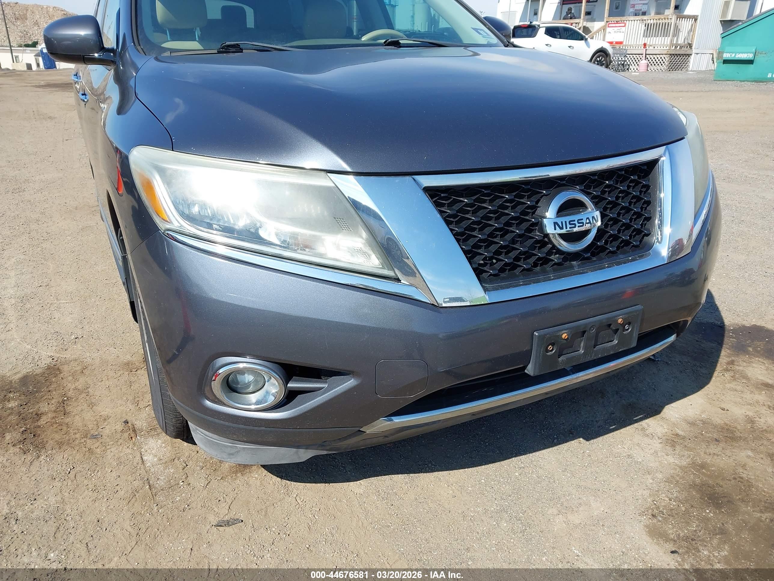 NISSAN PATHFINDER image 6