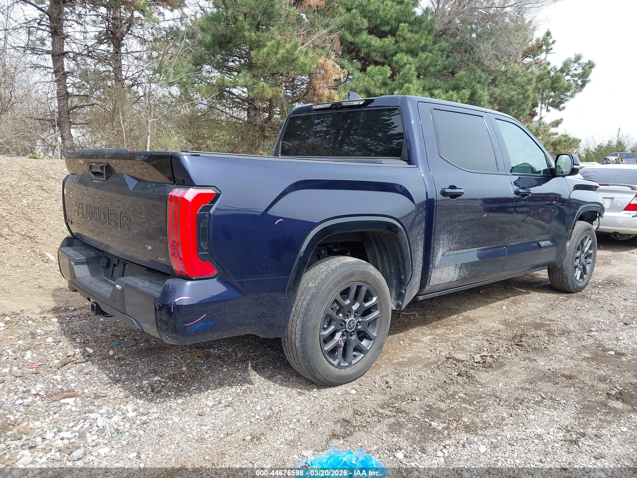 TOYOTA TUNDRA image 4