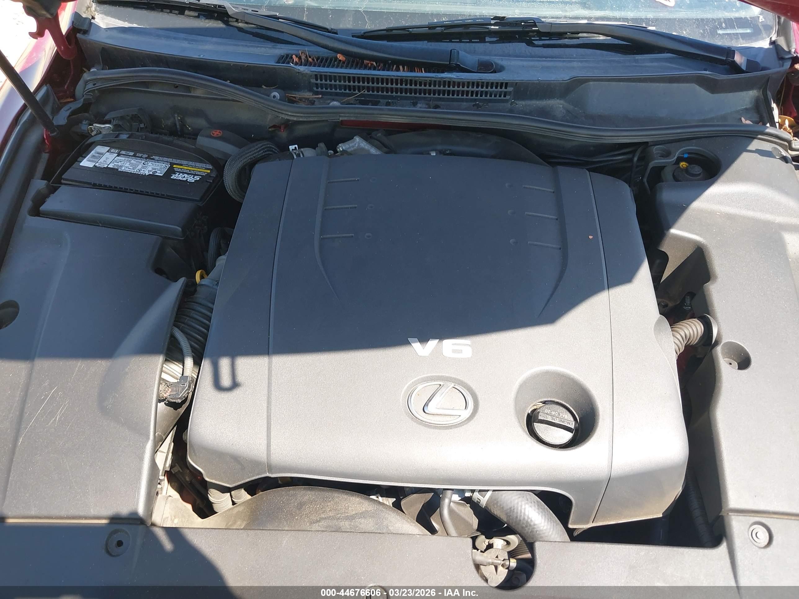 LEXUS IS image 10