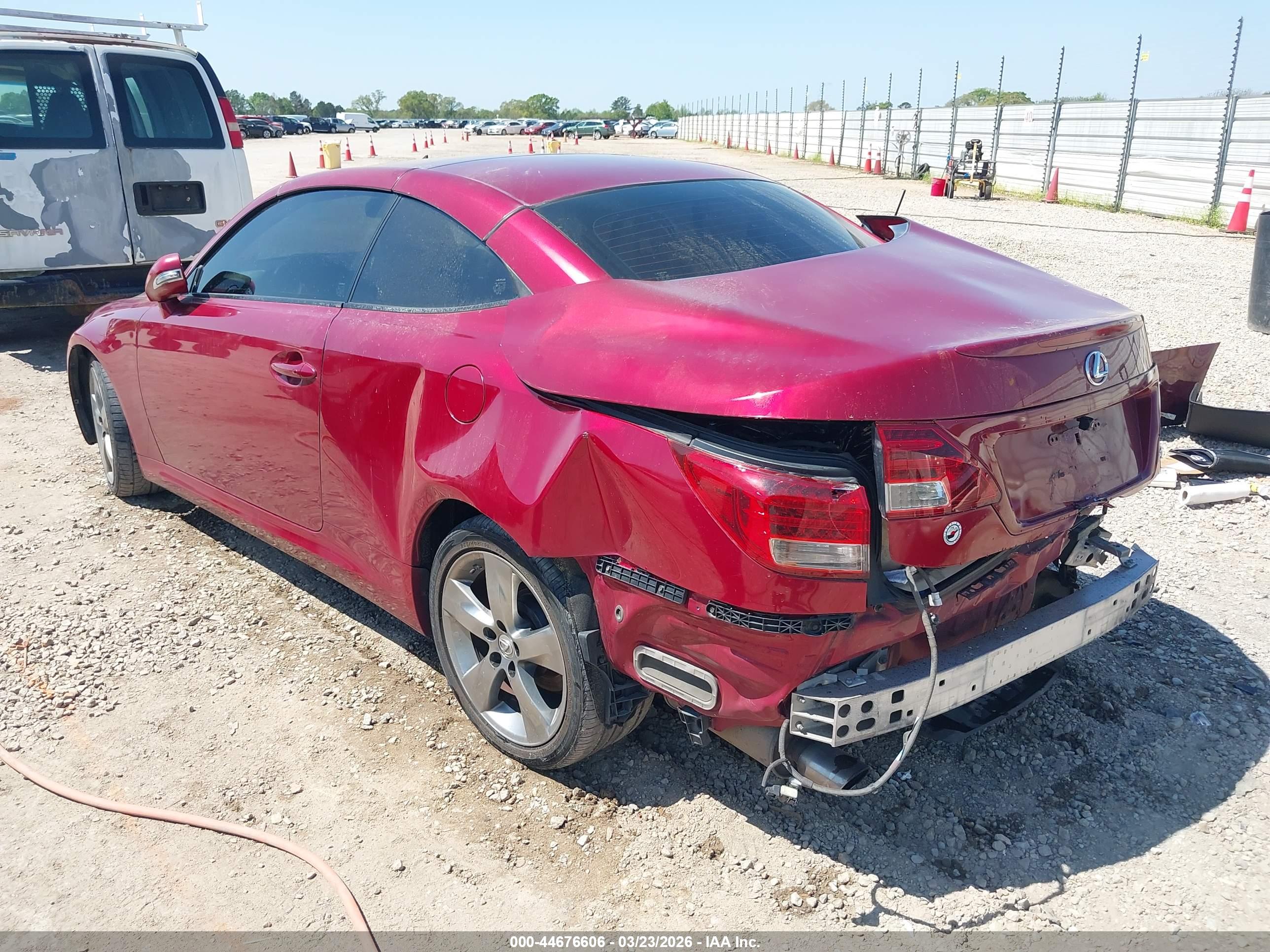 LEXUS IS image 3
