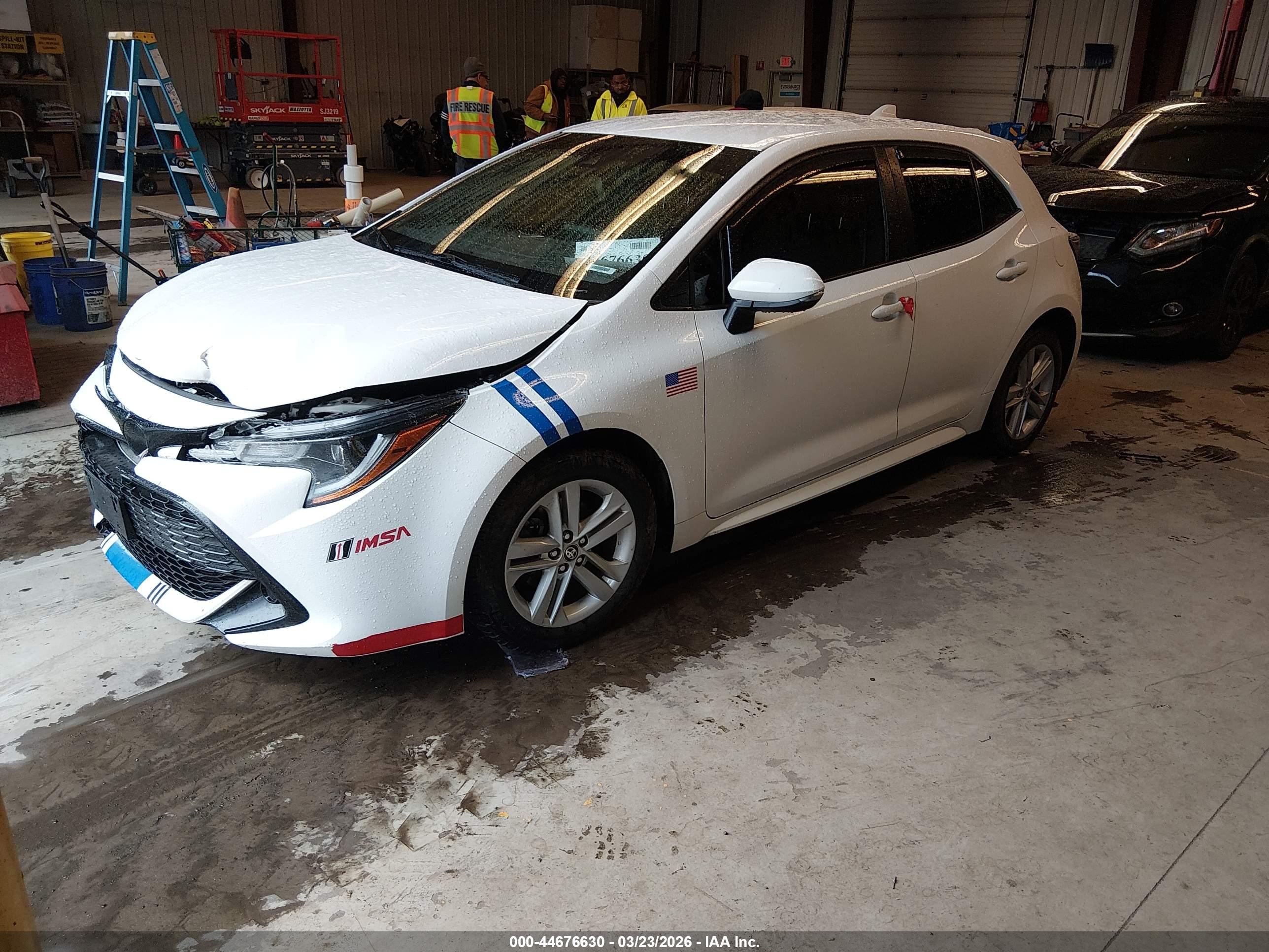 TOYOTA COROLLA image 2