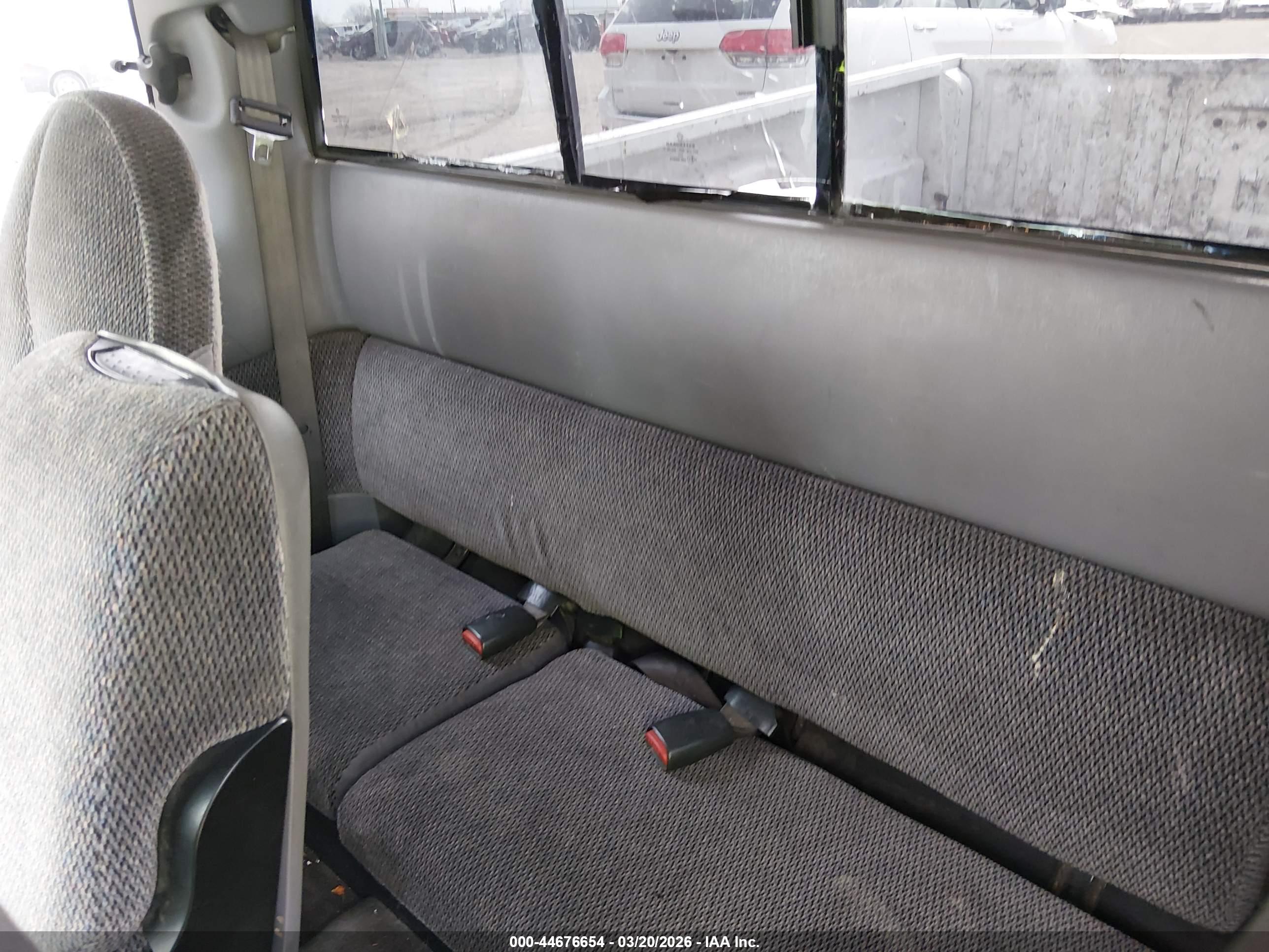 DODGE DAKOTA image 8