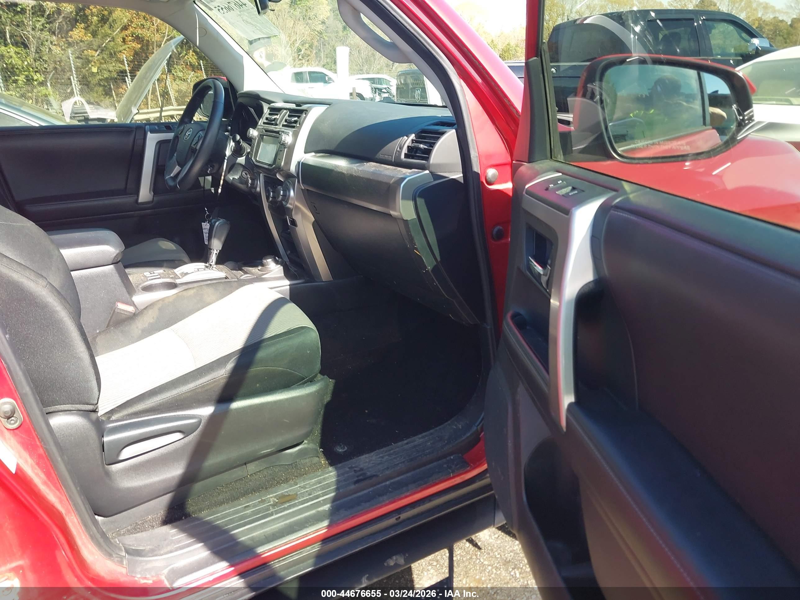 TOYOTA 4RUNNER image 5