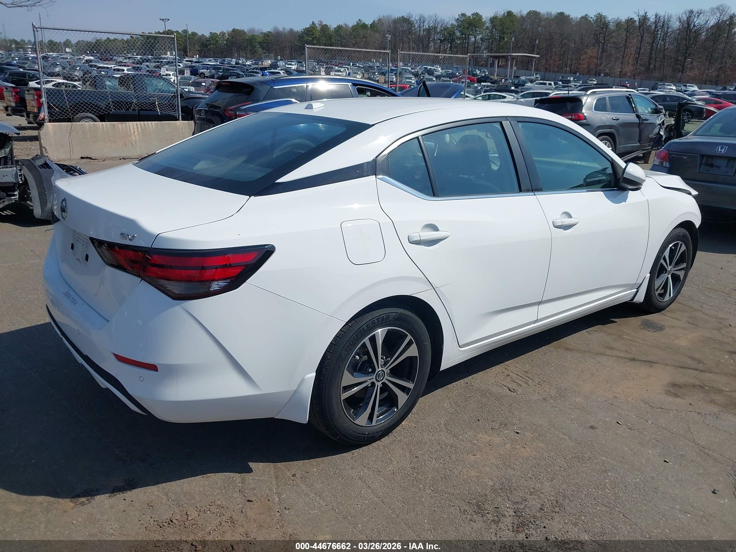 NISSAN SENTRA image 4