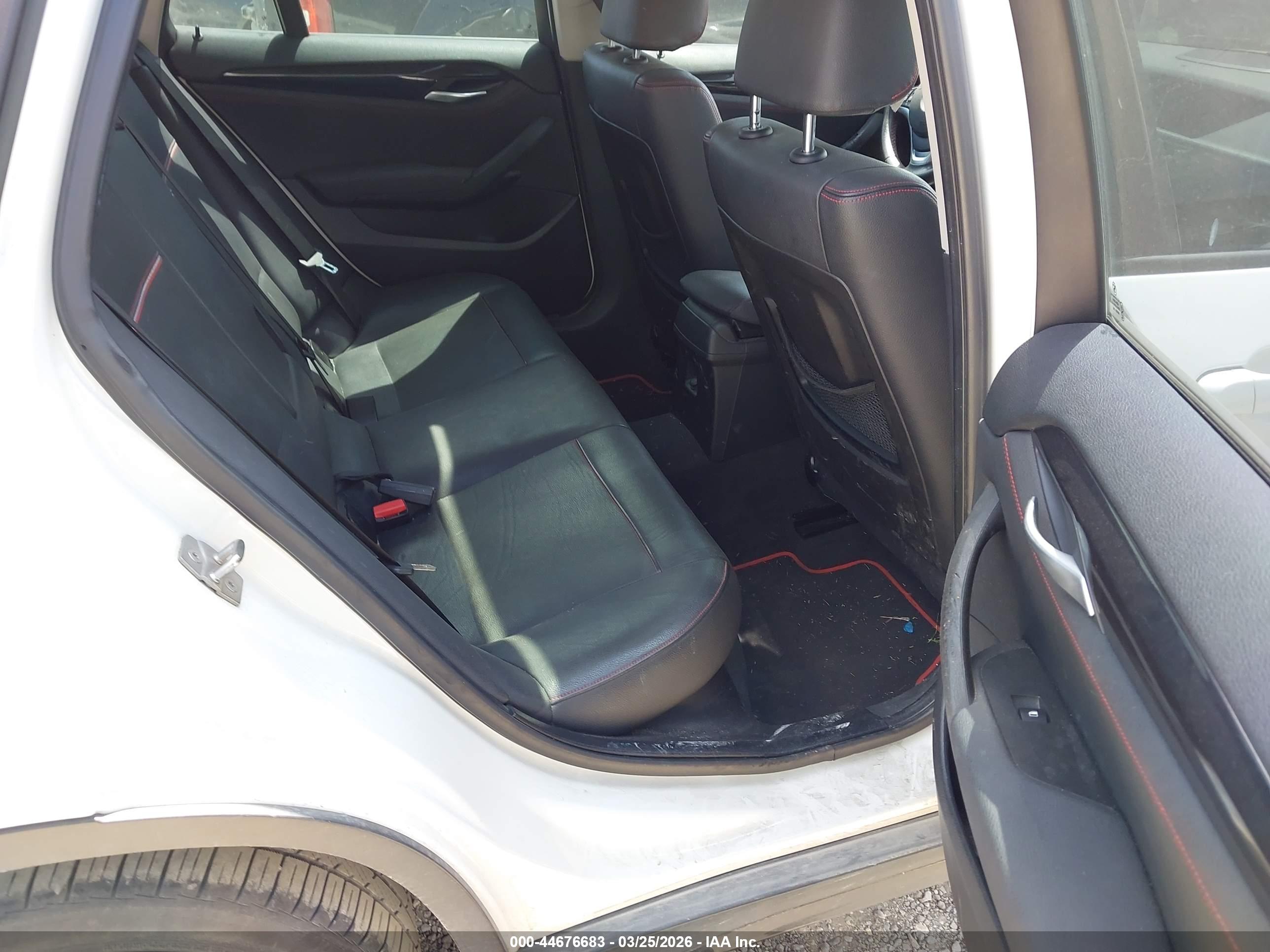 BMW X1 image 8