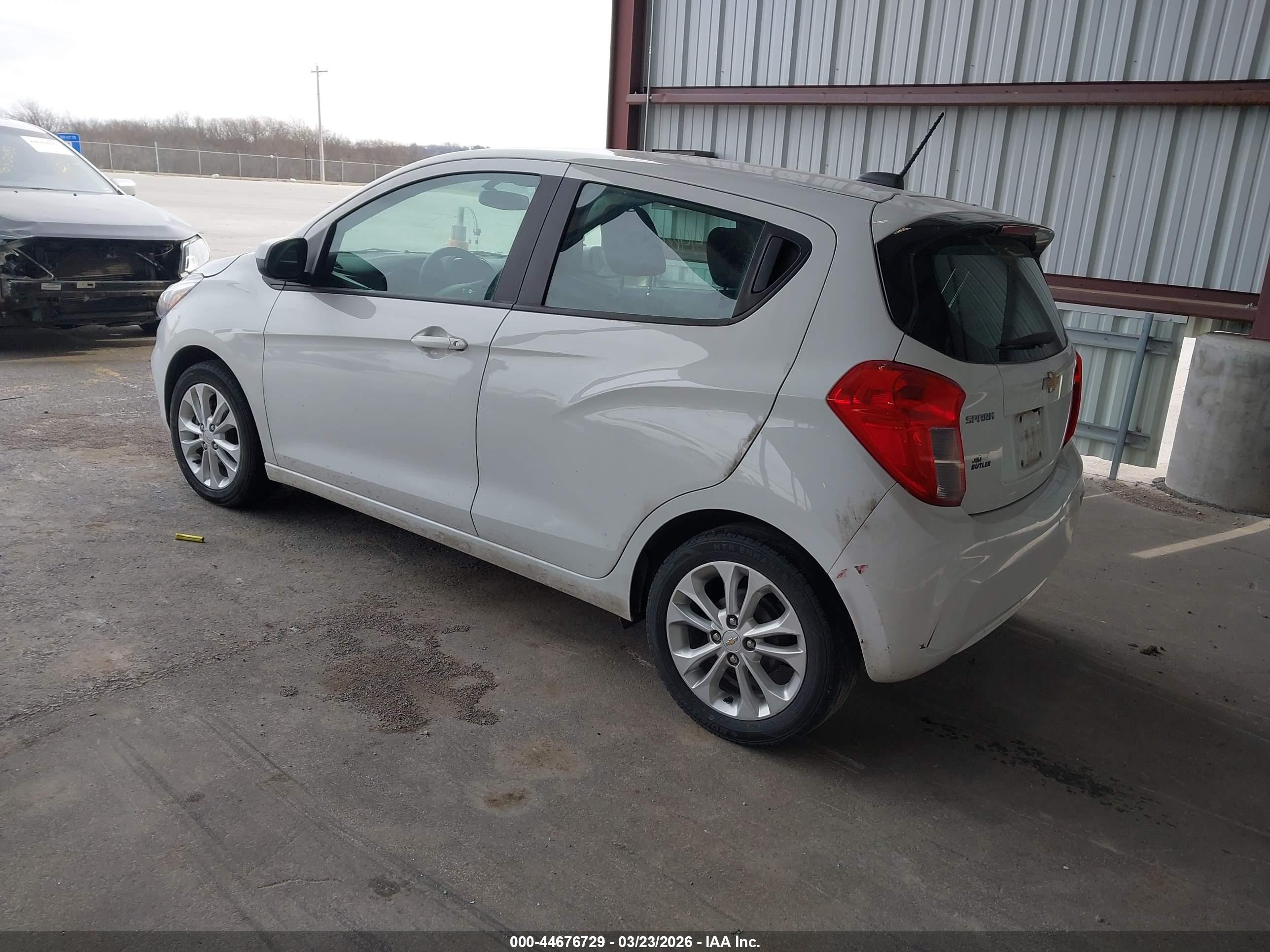 CHEVROLET SPARK image 3