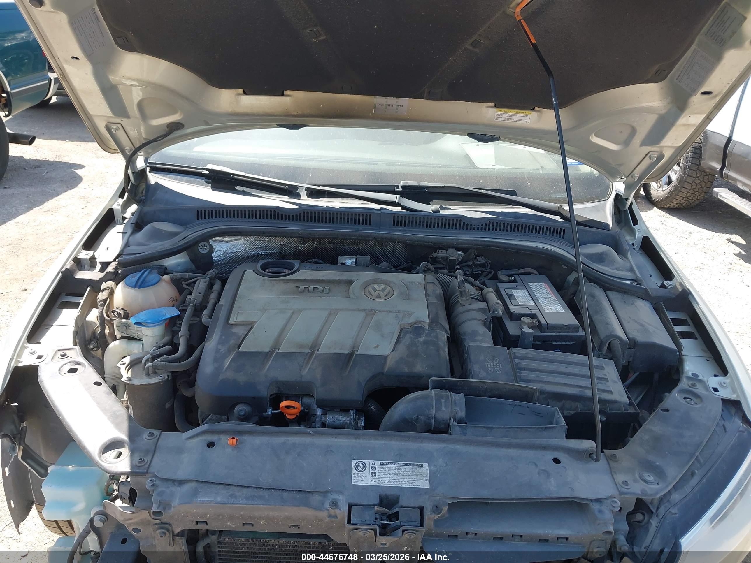 VOLKSWAGEN JETTA image 10
