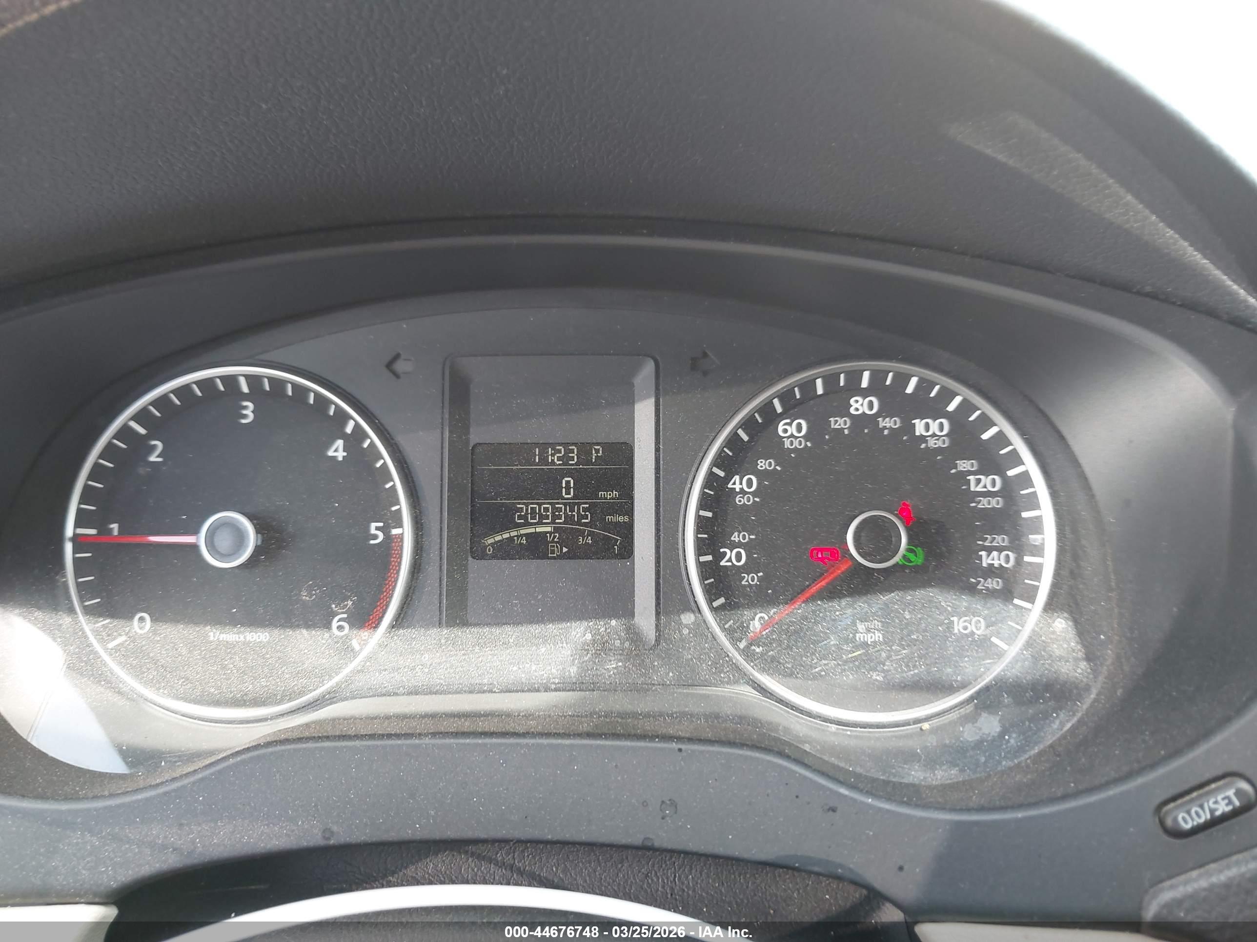 VOLKSWAGEN JETTA image 7