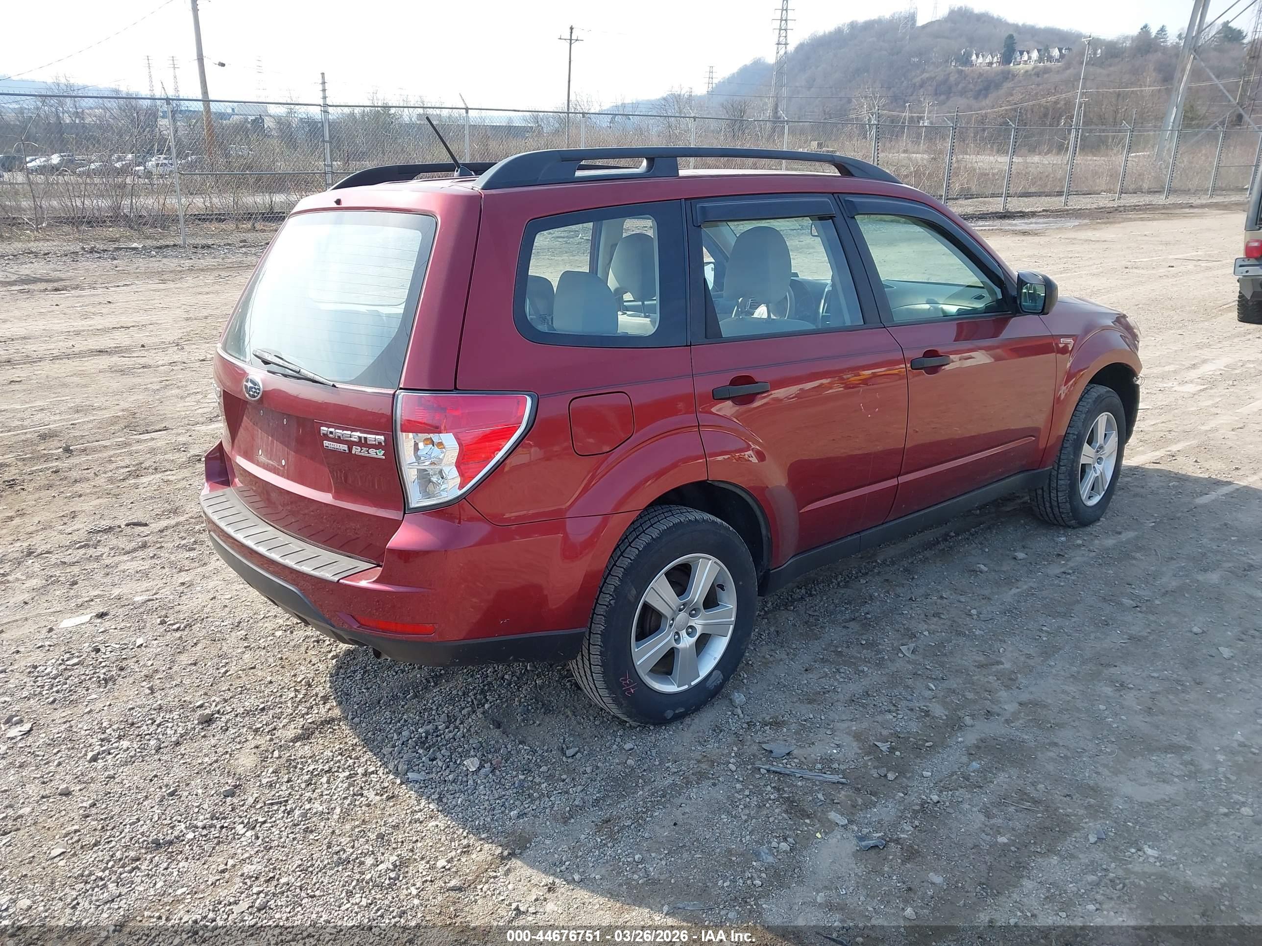 SUBARU FORESTER image 4