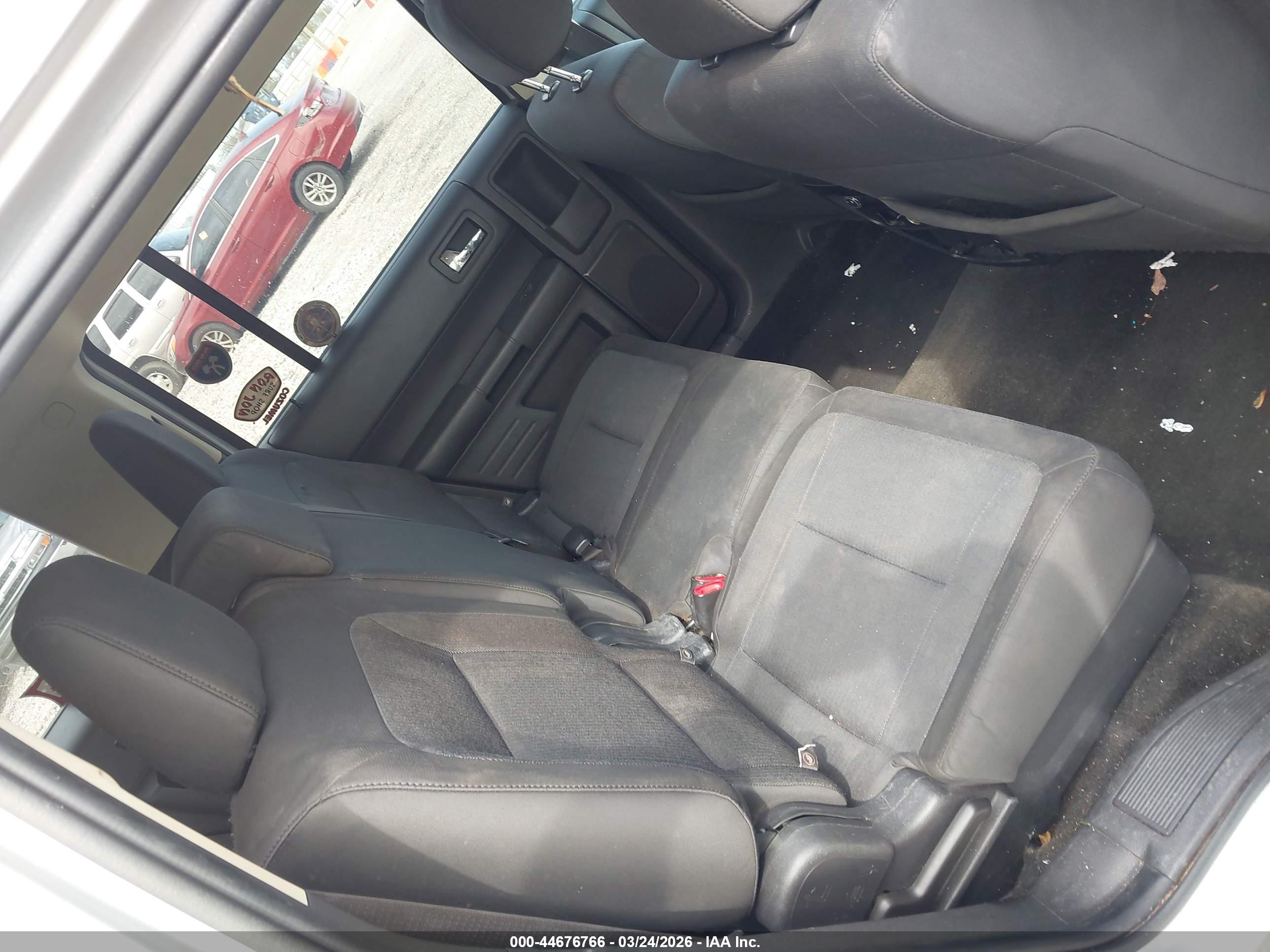 FORD FLEX image 8
