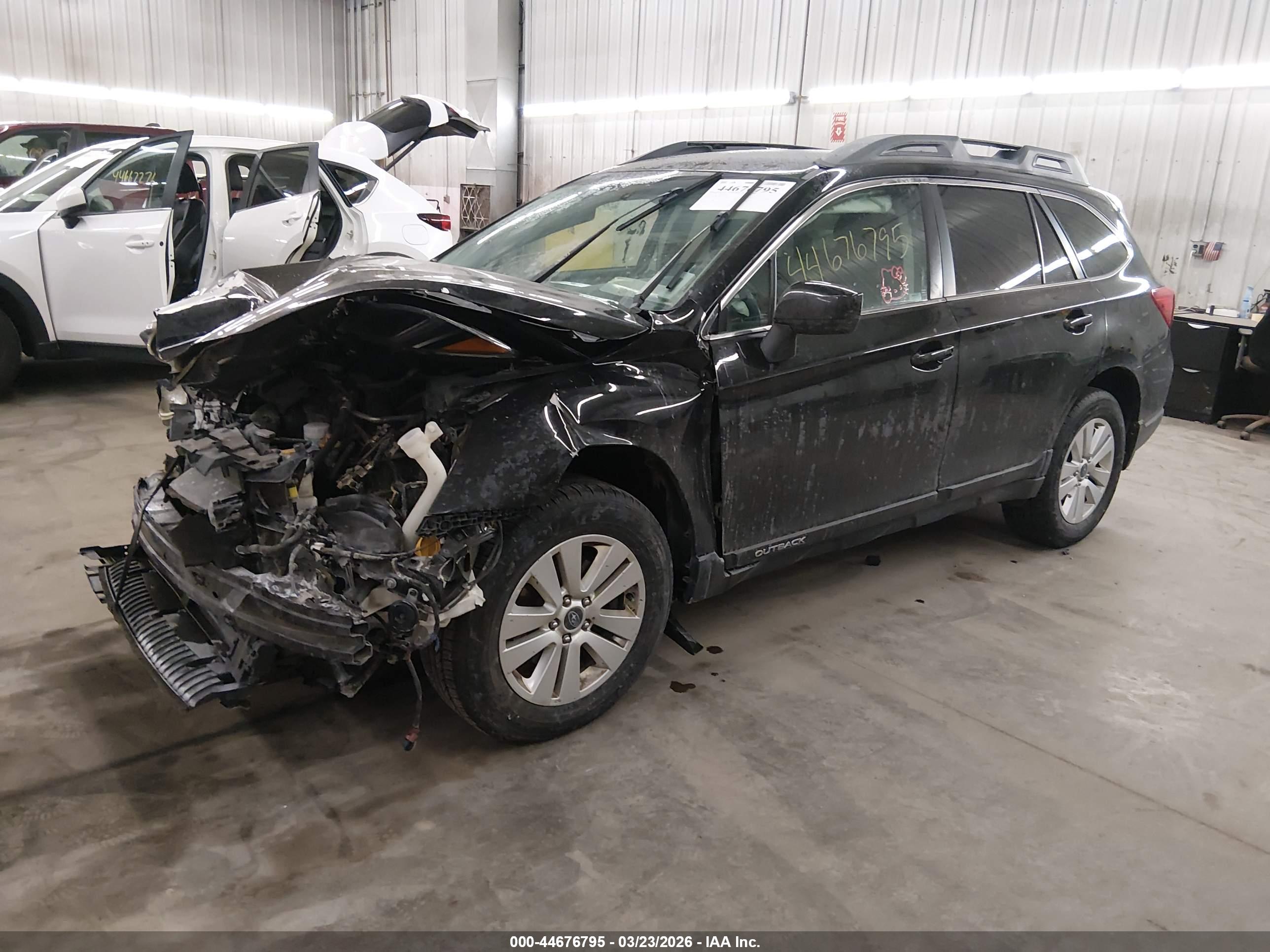SUBARU OUTBACK image 2