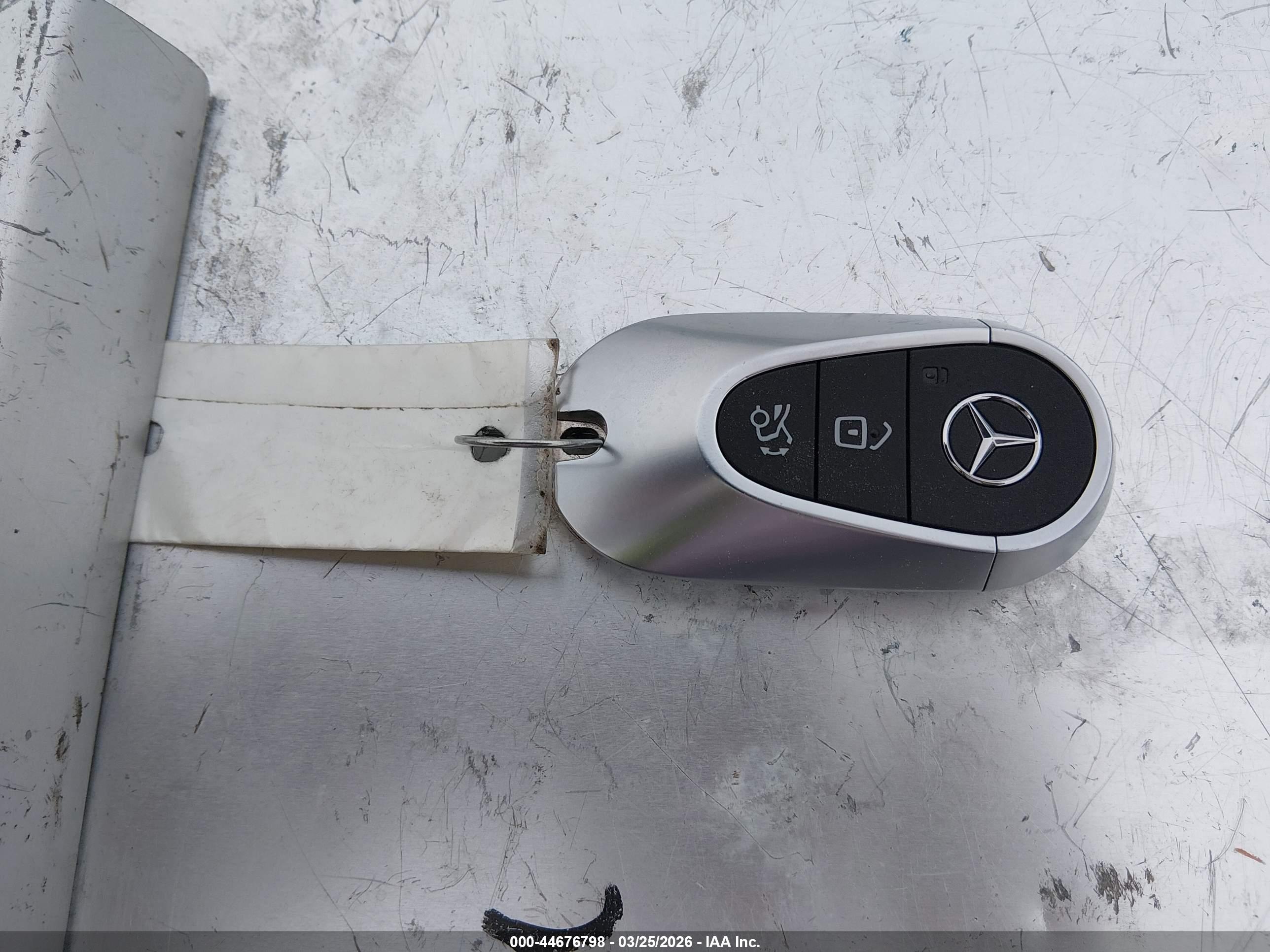 MERCEDES-BENZ CLE image 11
