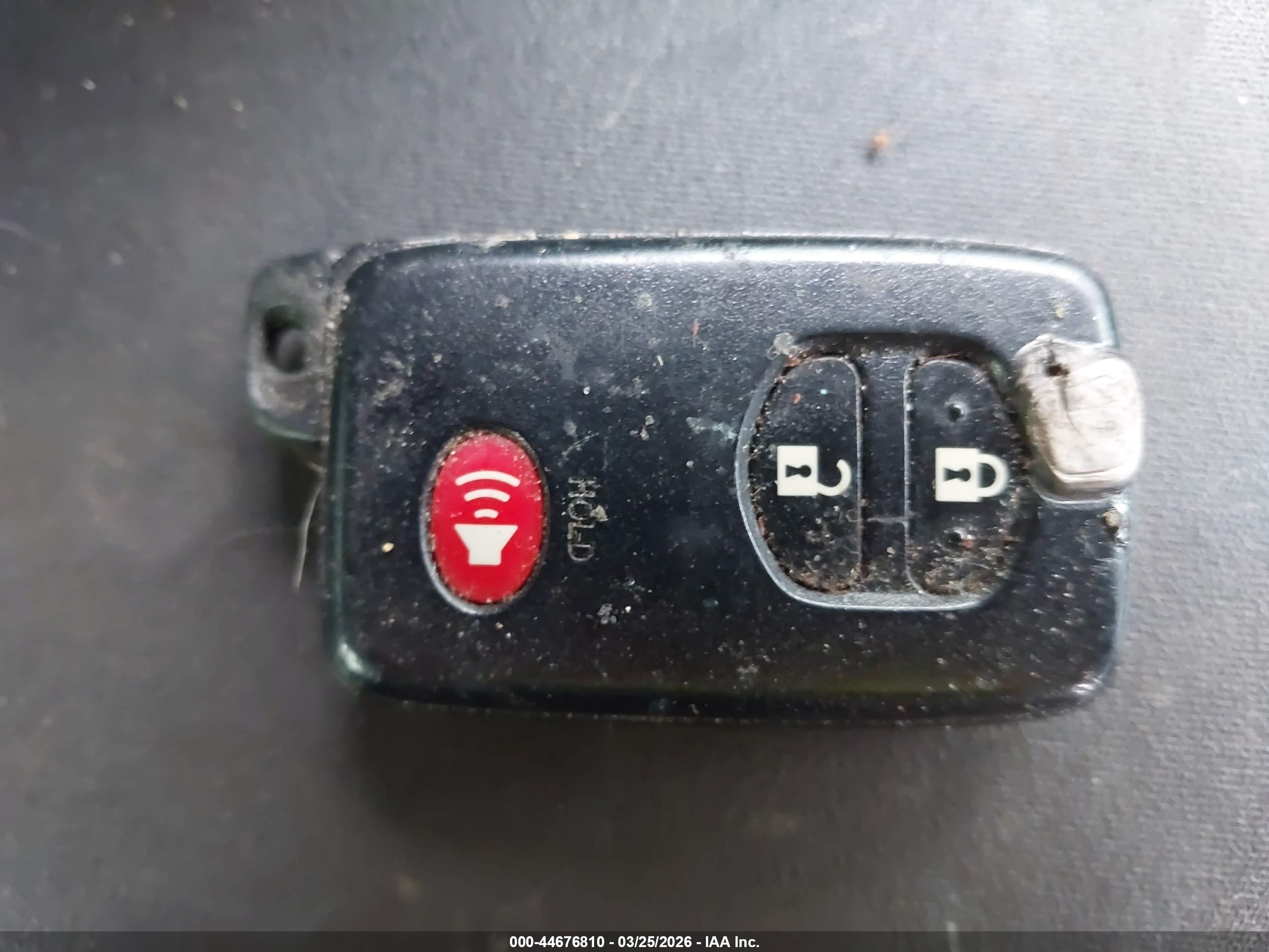 TOYOTA PRIUS image 11