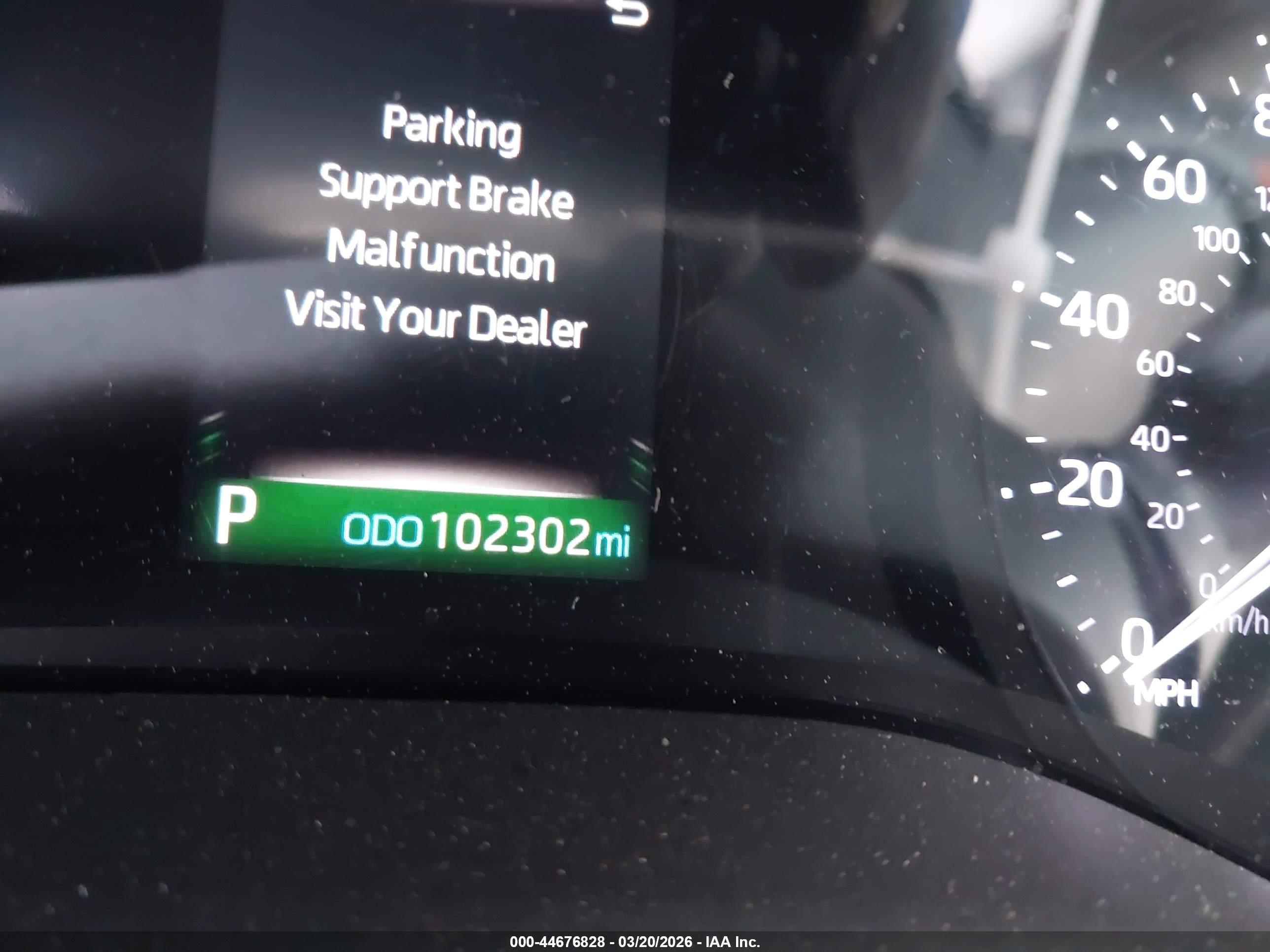 TOYOTA SIENNA image 7