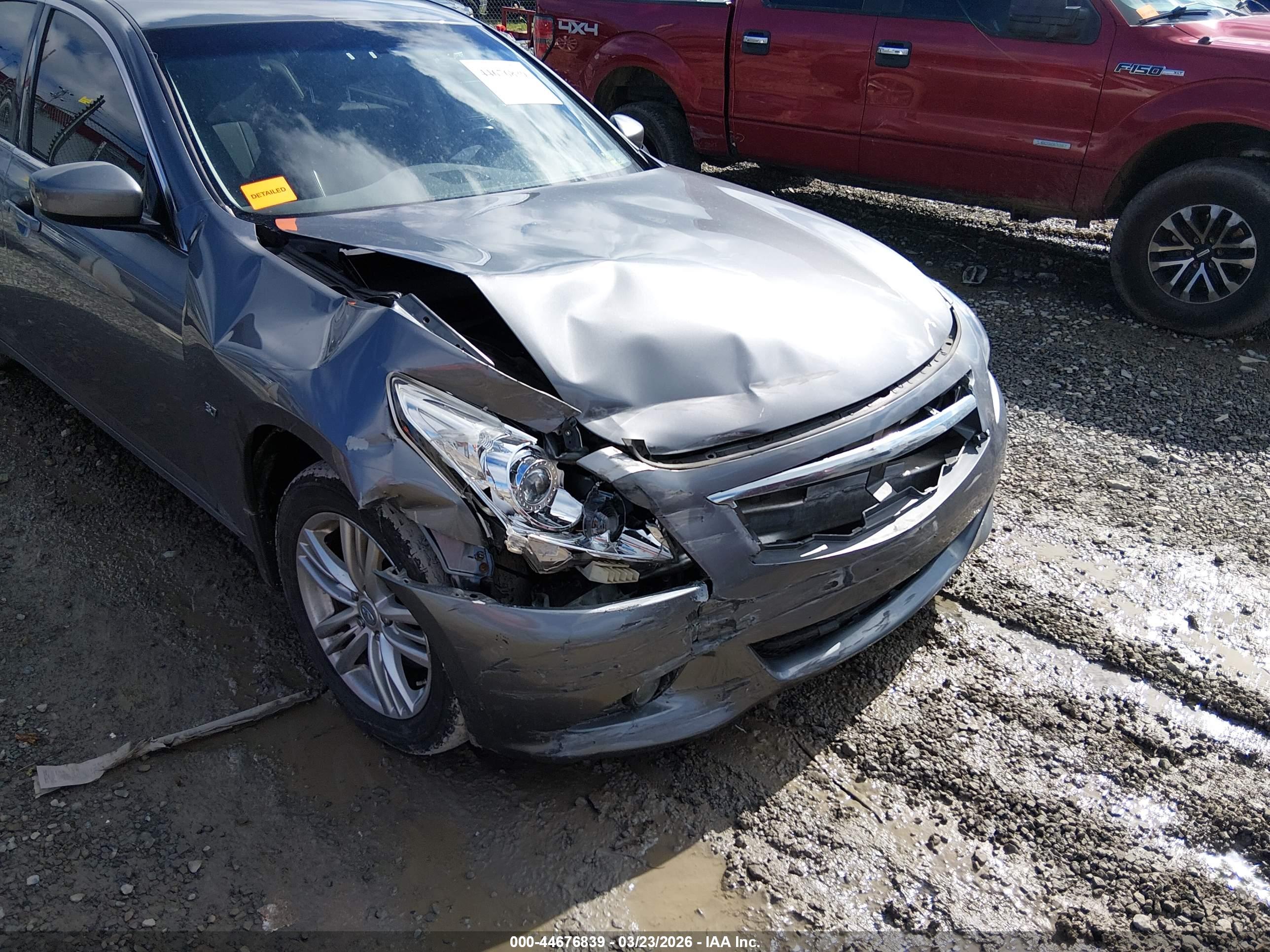 INFINITI Q40 image 6