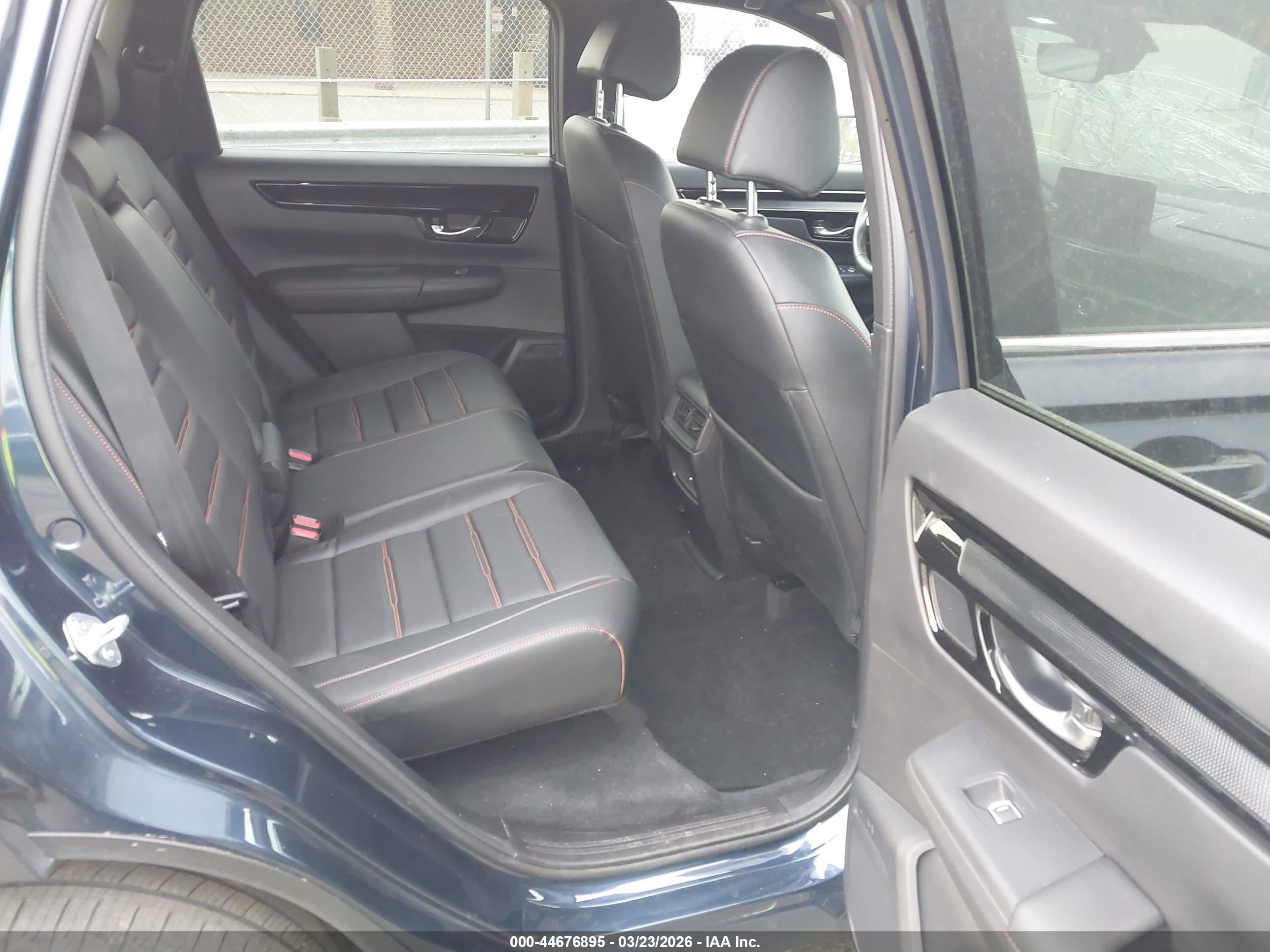 HONDA CR-V image 8