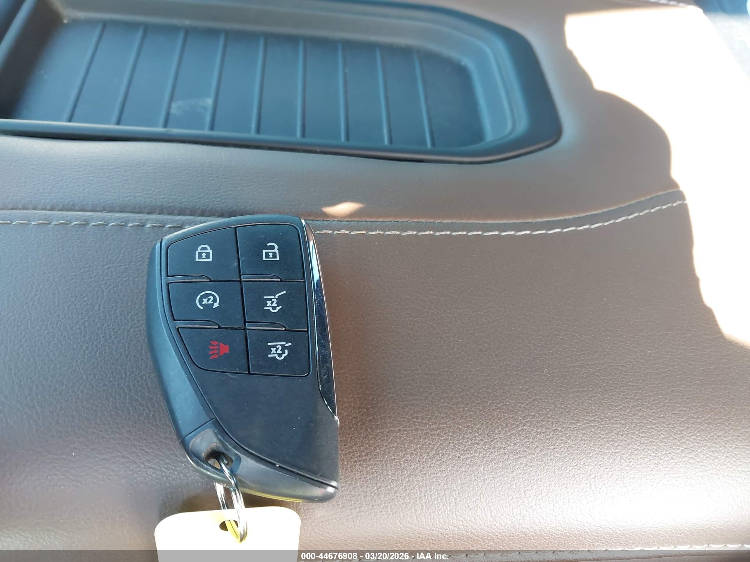 CHEVROLET TAHOE image 11