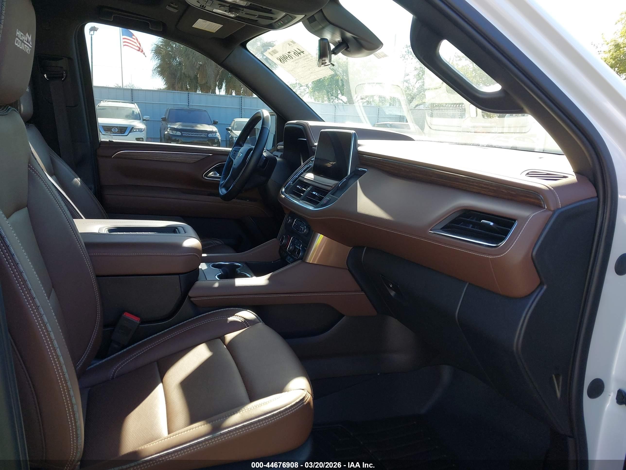 CHEVROLET TAHOE image 5