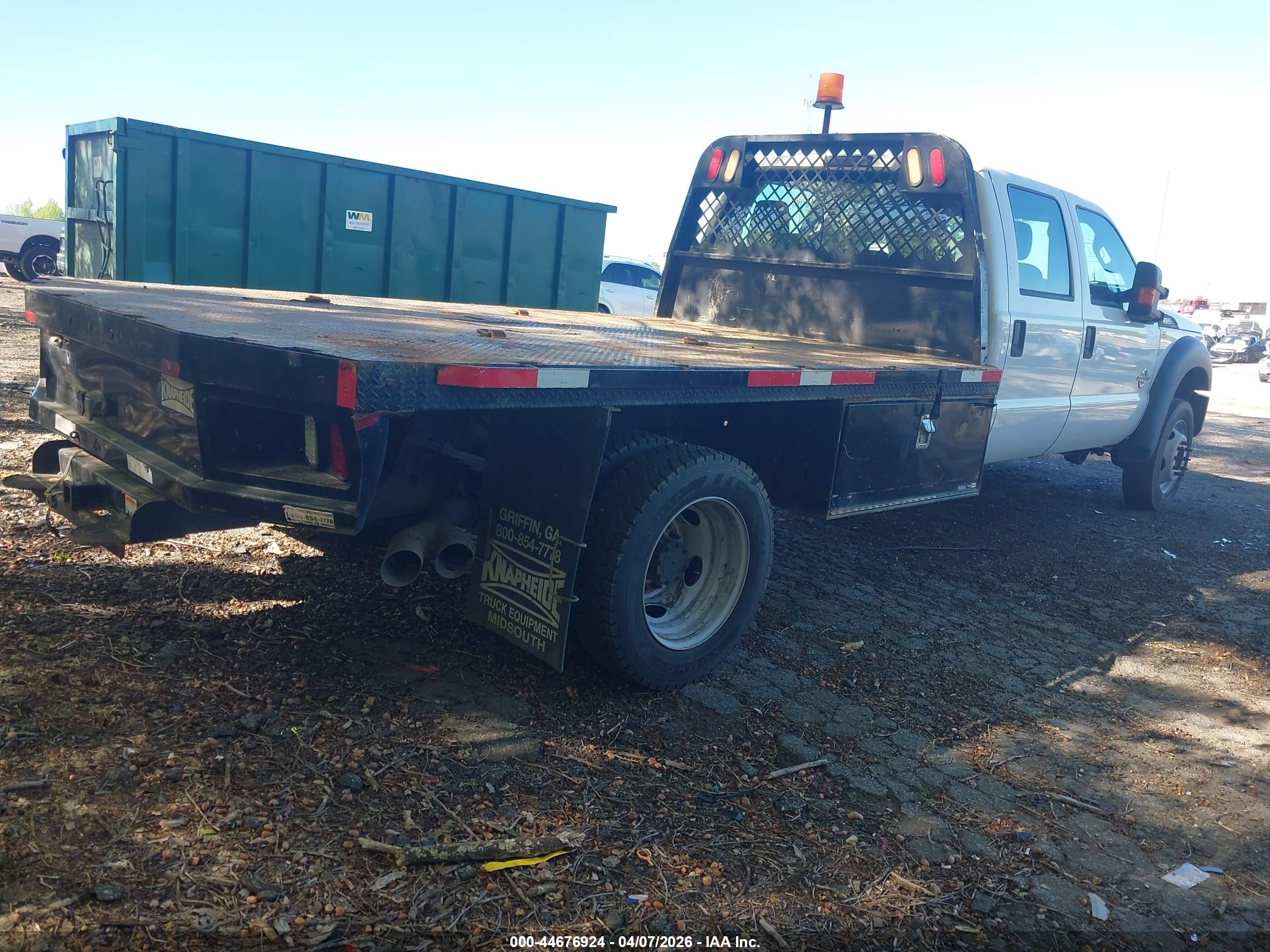 FORD F-550 image 4