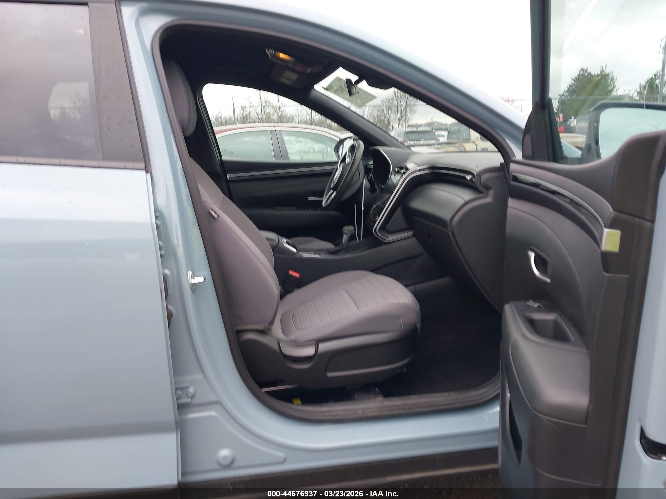 HYUNDAI SANTA image 5