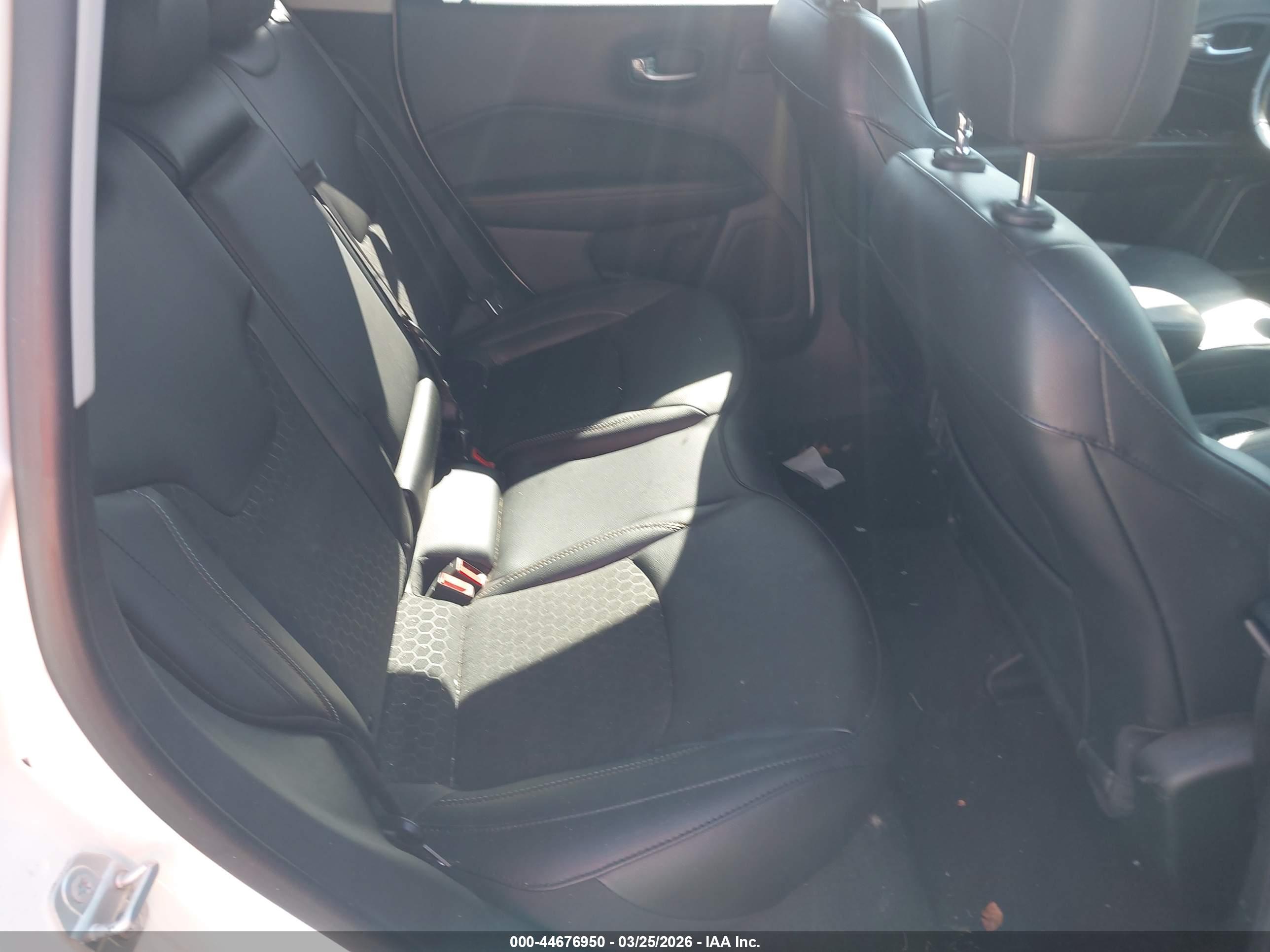 JEEP COMPASS image 8