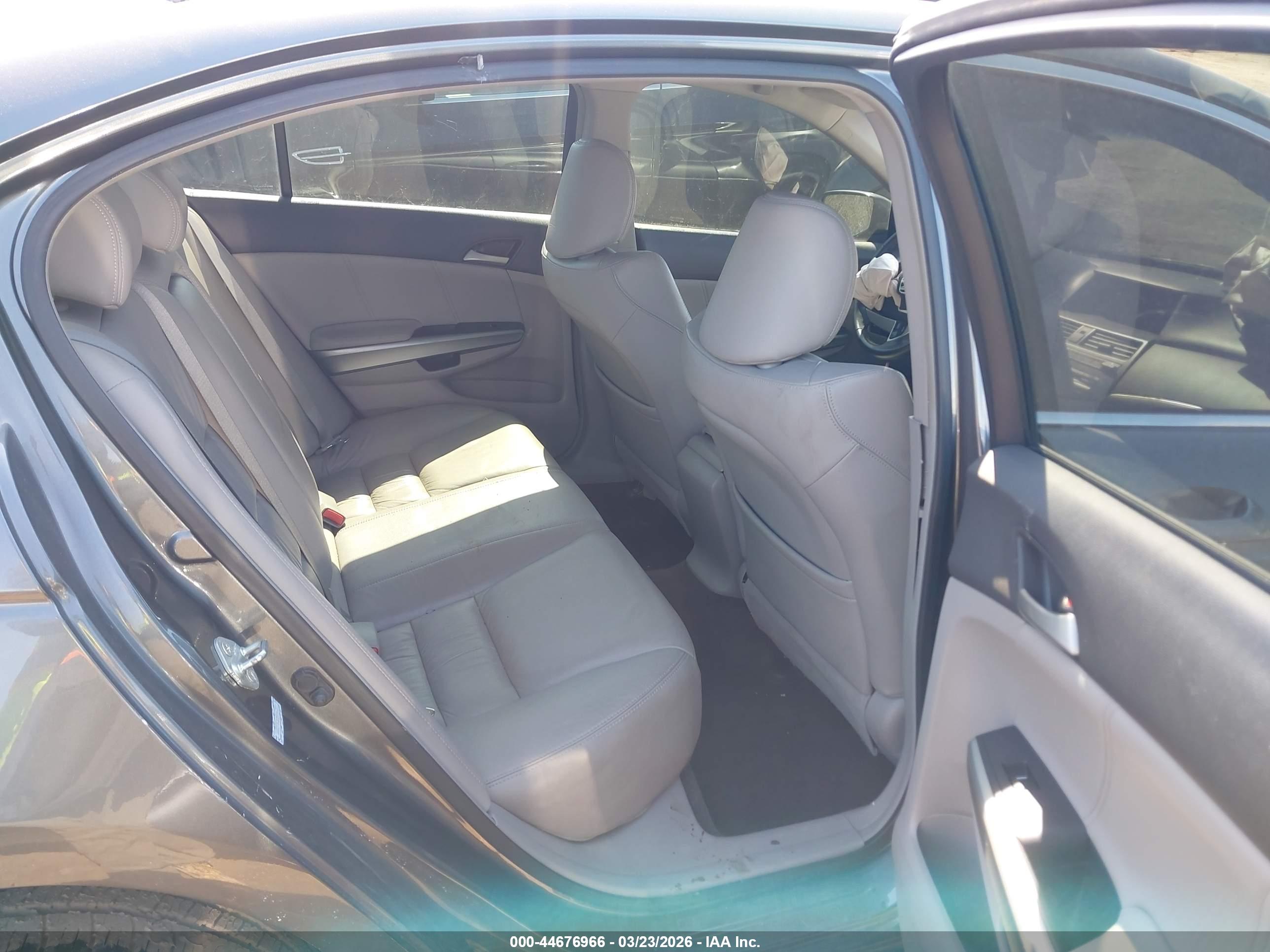 HONDA ACCORD image 8