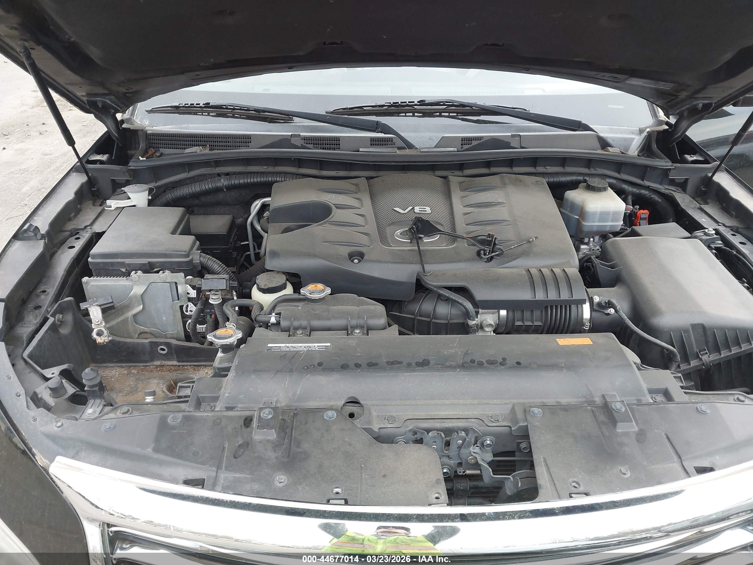 INFINITI QX56 image 10