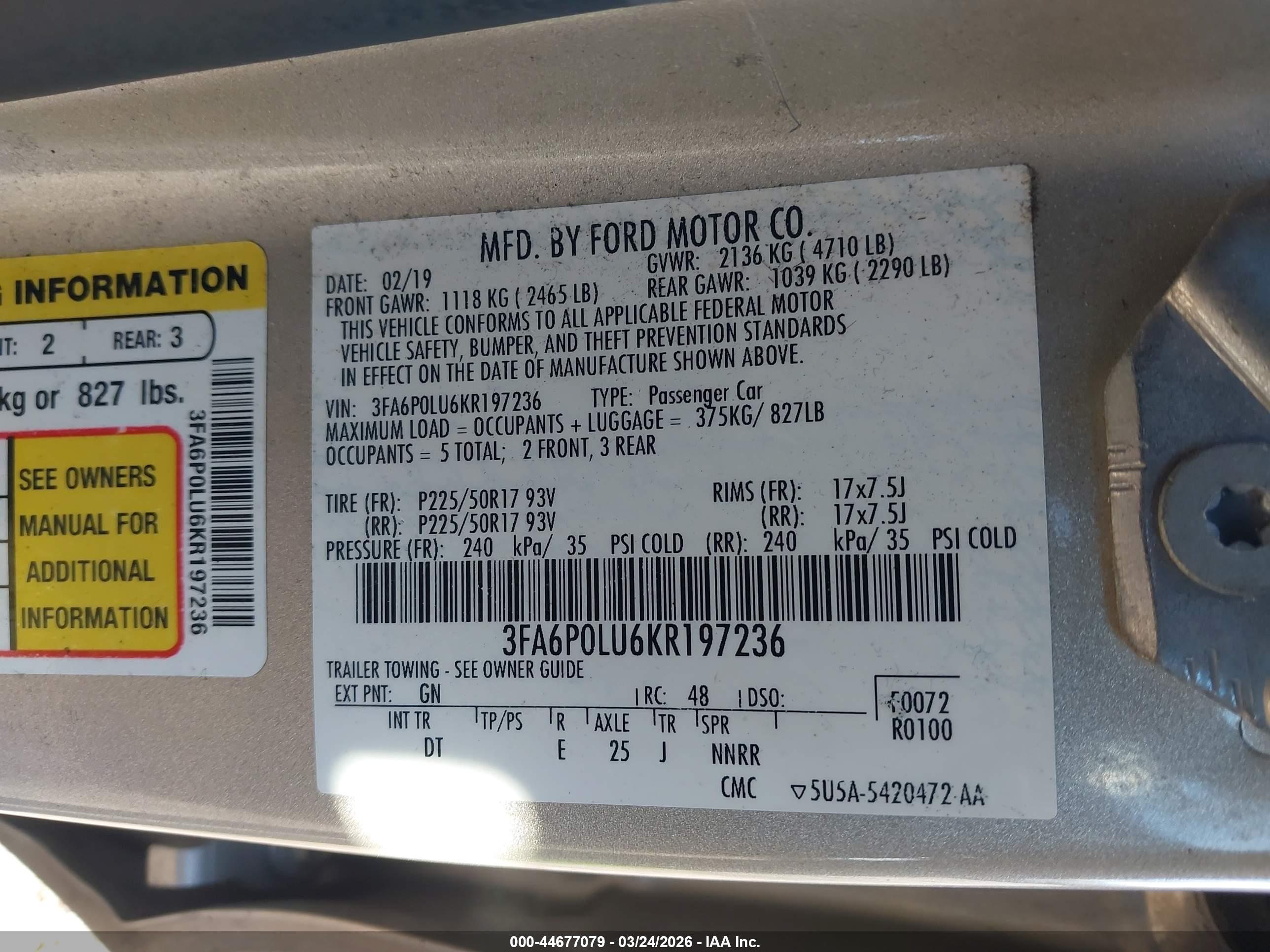 FORD FUSION image 9