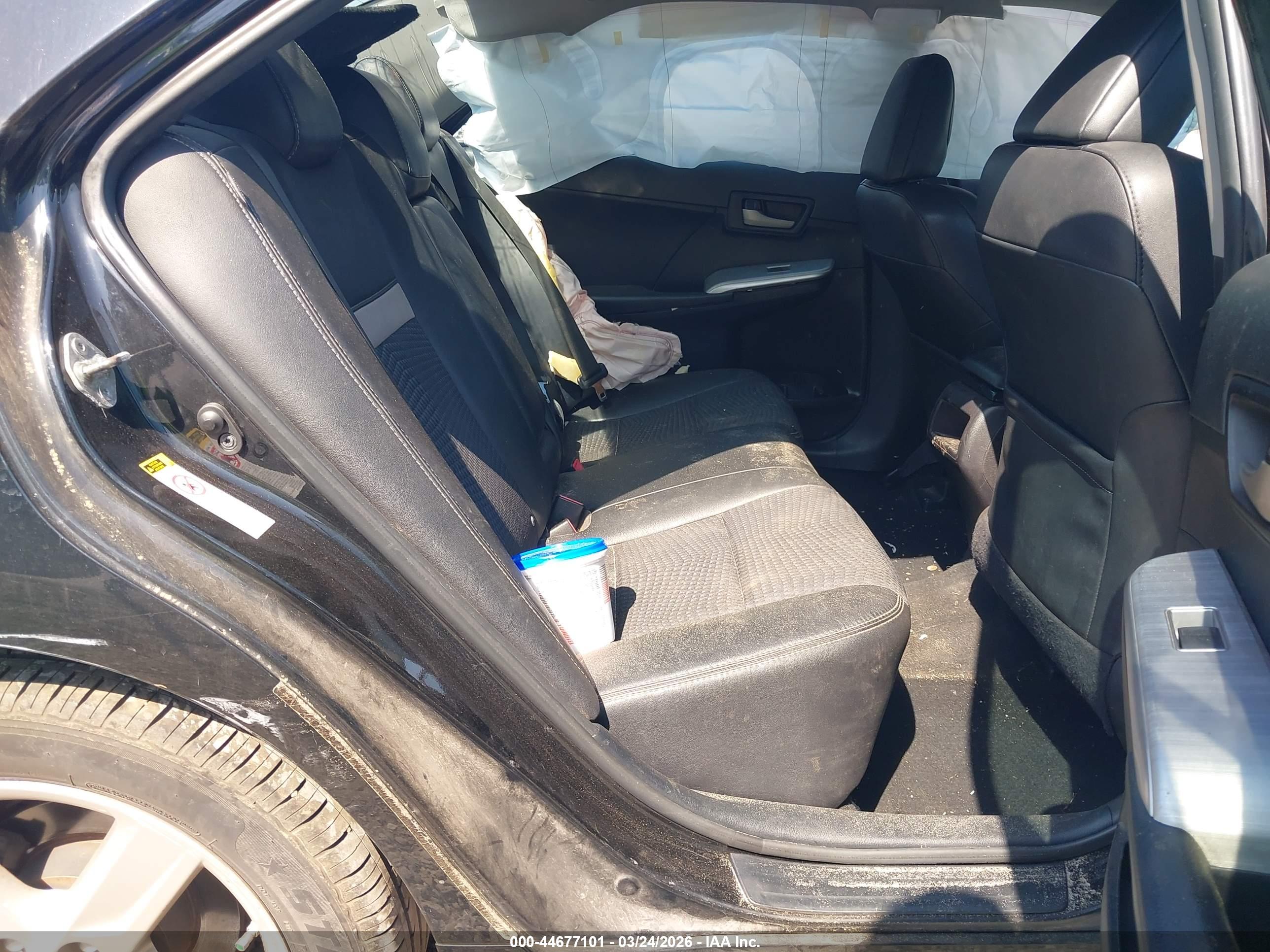 TOYOTA CAMRY image 8