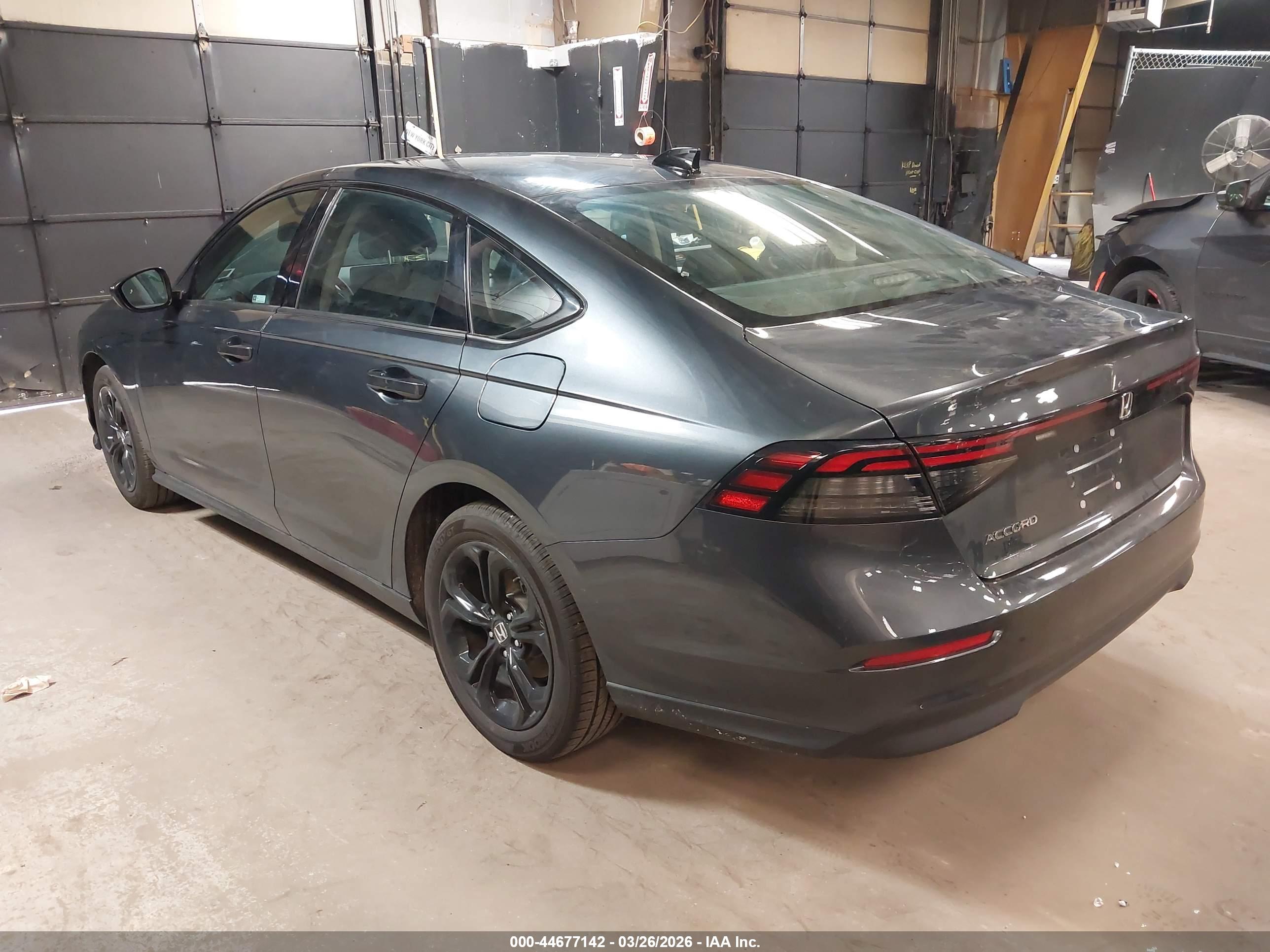 HONDA ACCORD image 3