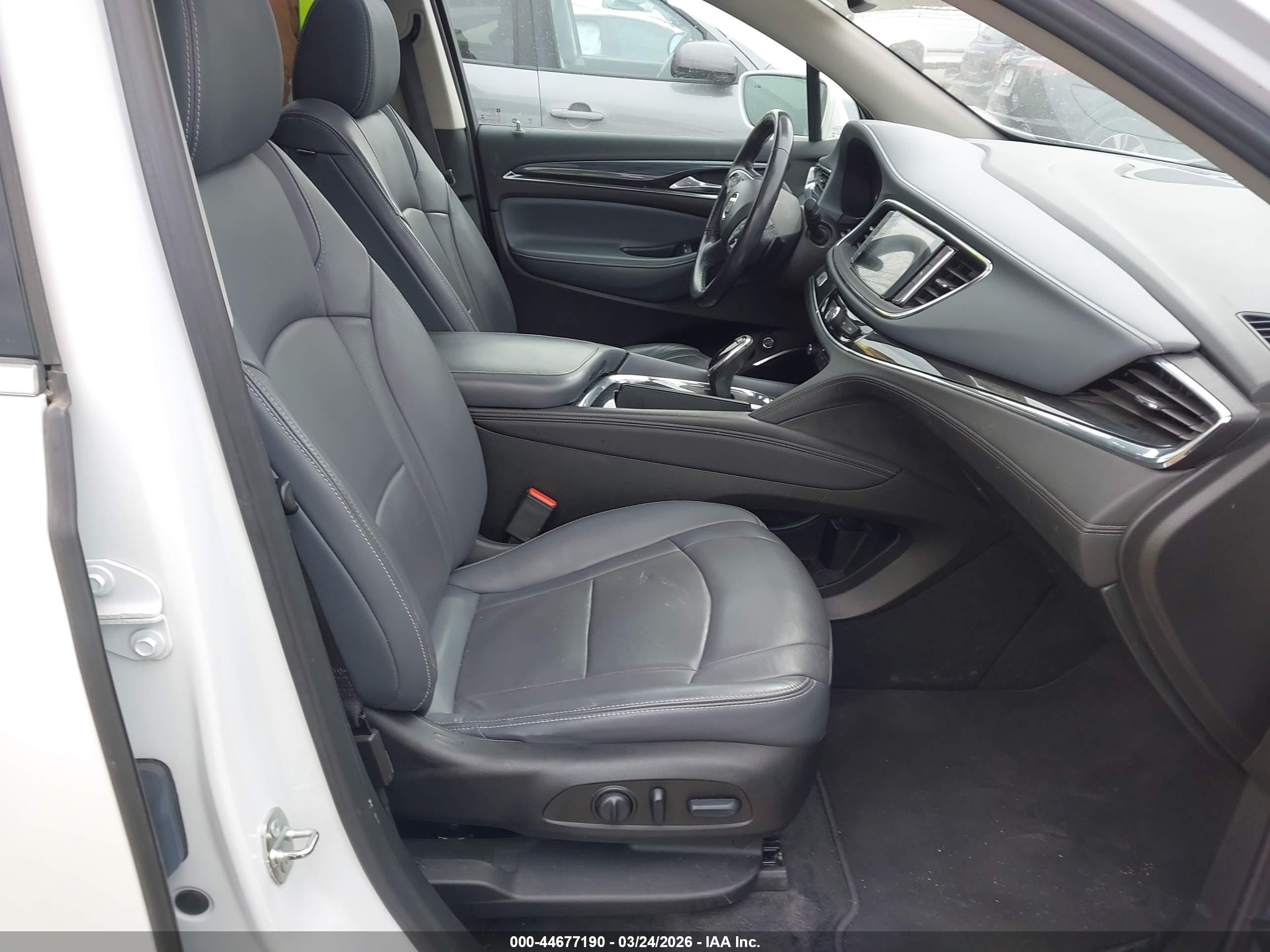 BUICK ENCLAVE image 5