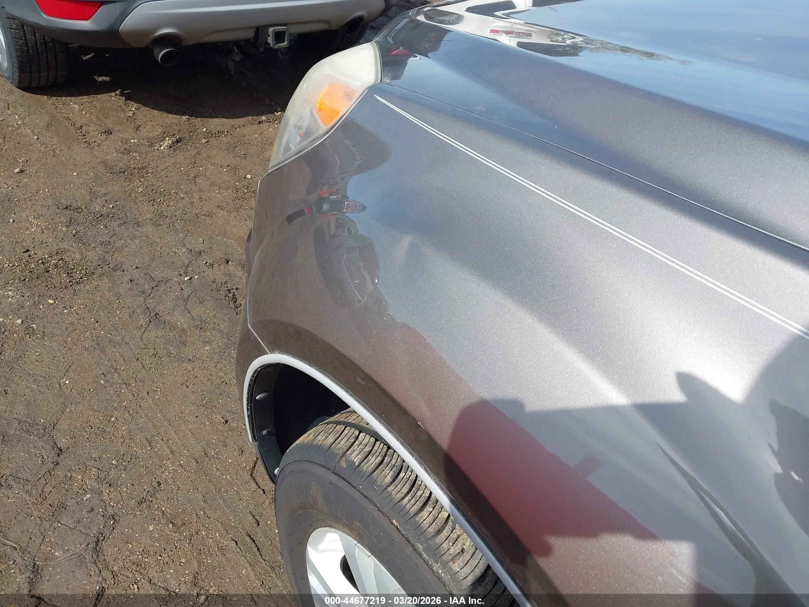 CHEVROLET EQUINOX image 6