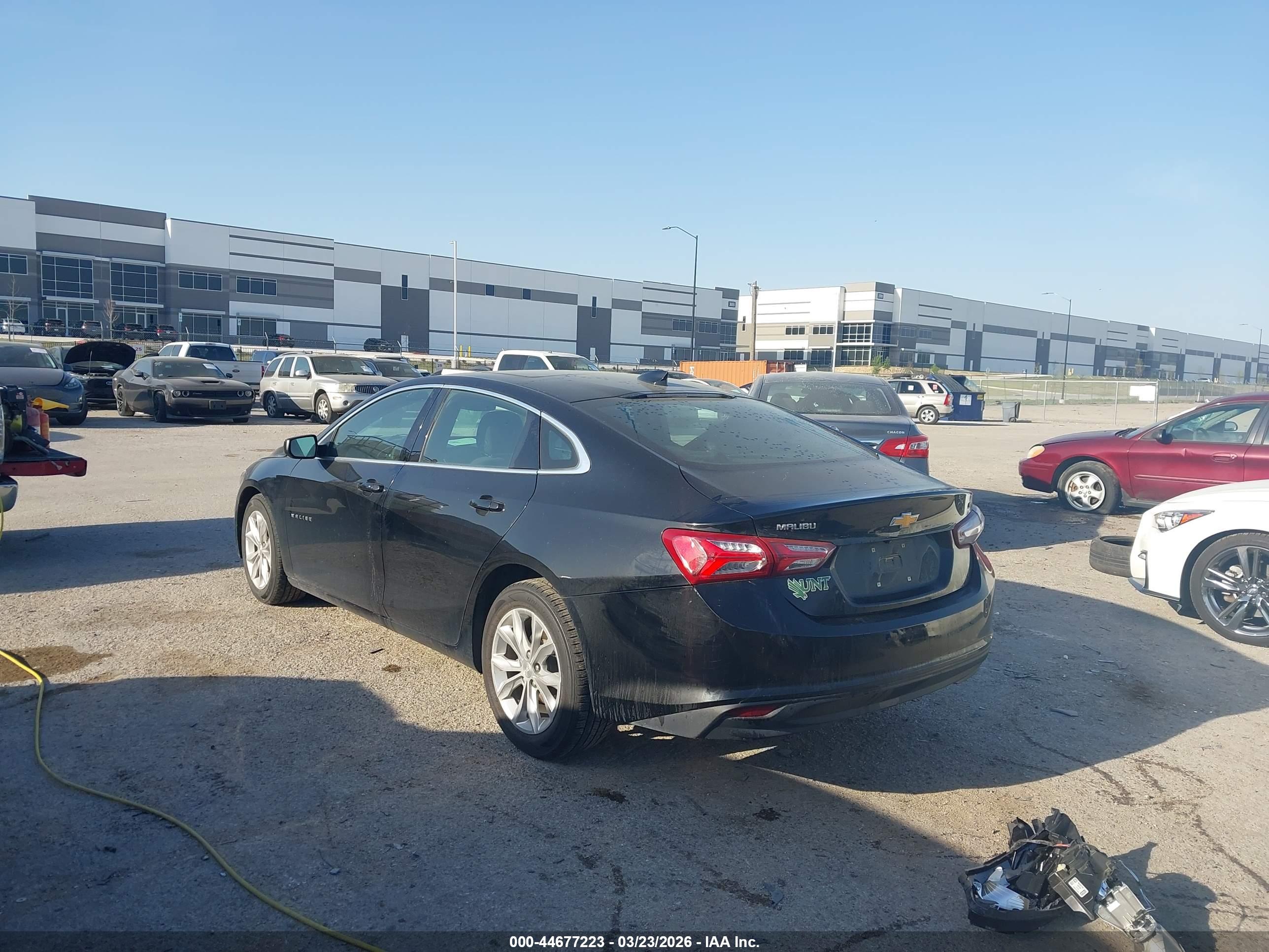 CHEVROLET MALIBU image 3