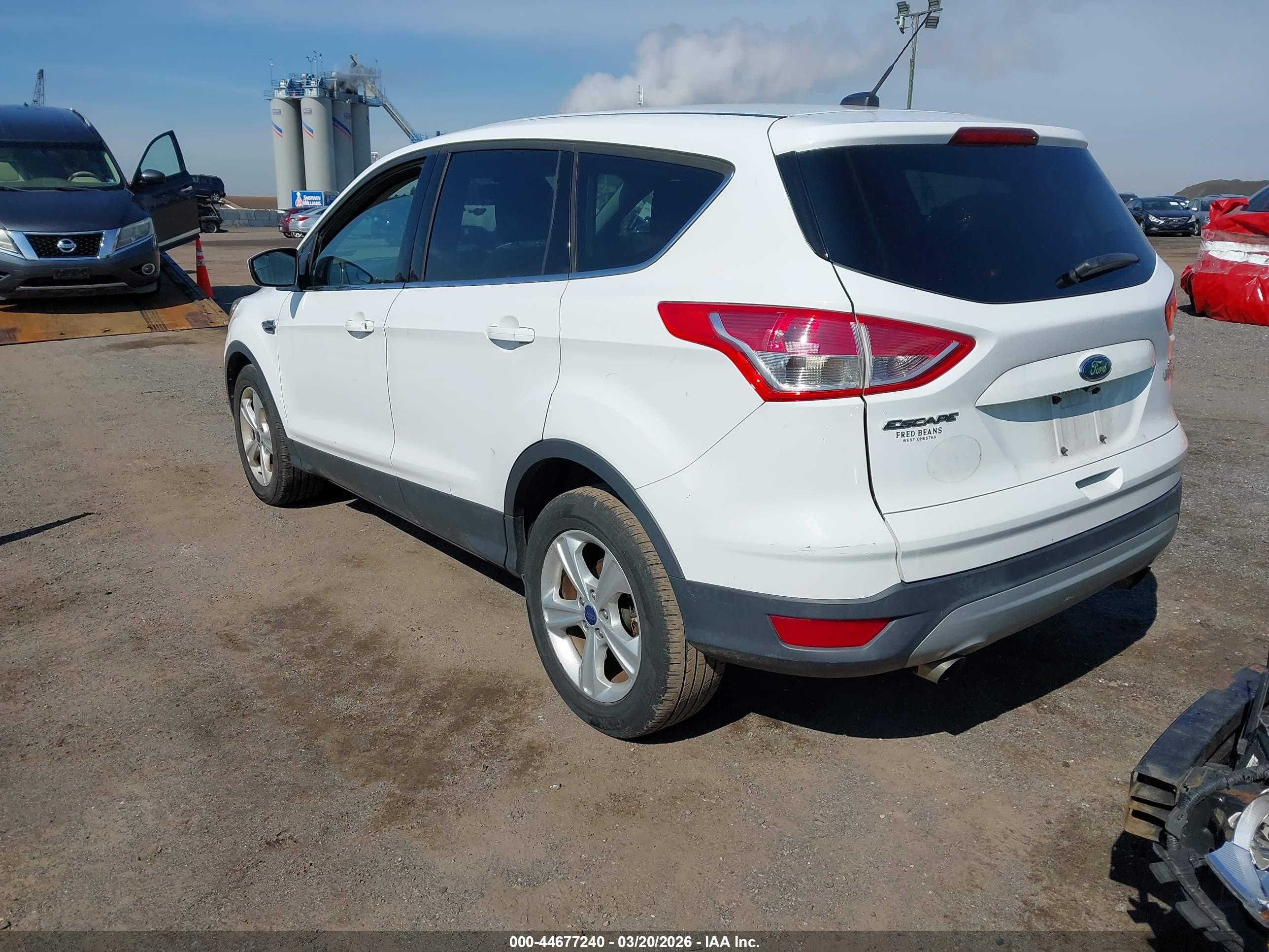 FORD ESCAPE image 3