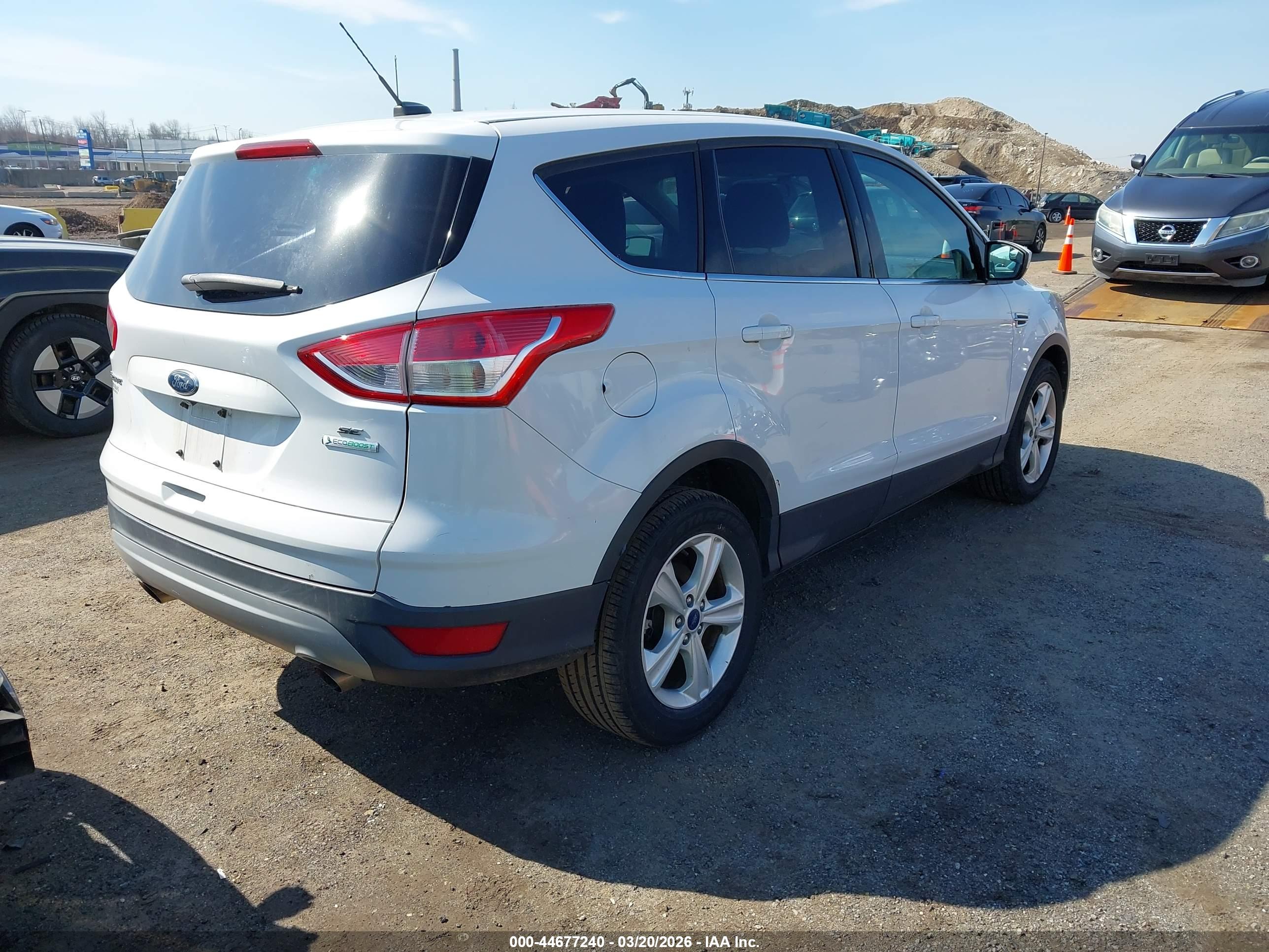 FORD ESCAPE image 4
