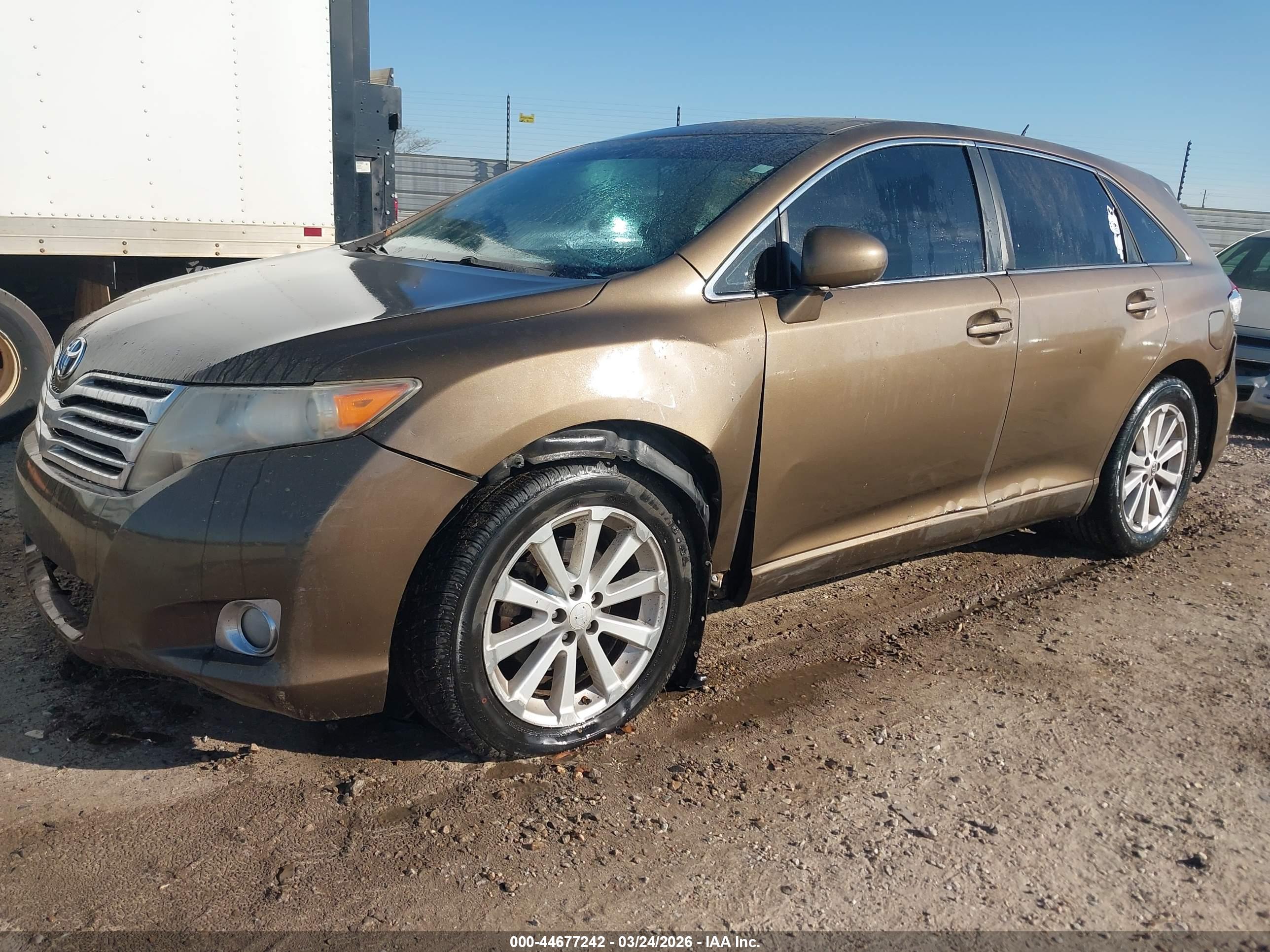 TOYOTA VENZA image 2